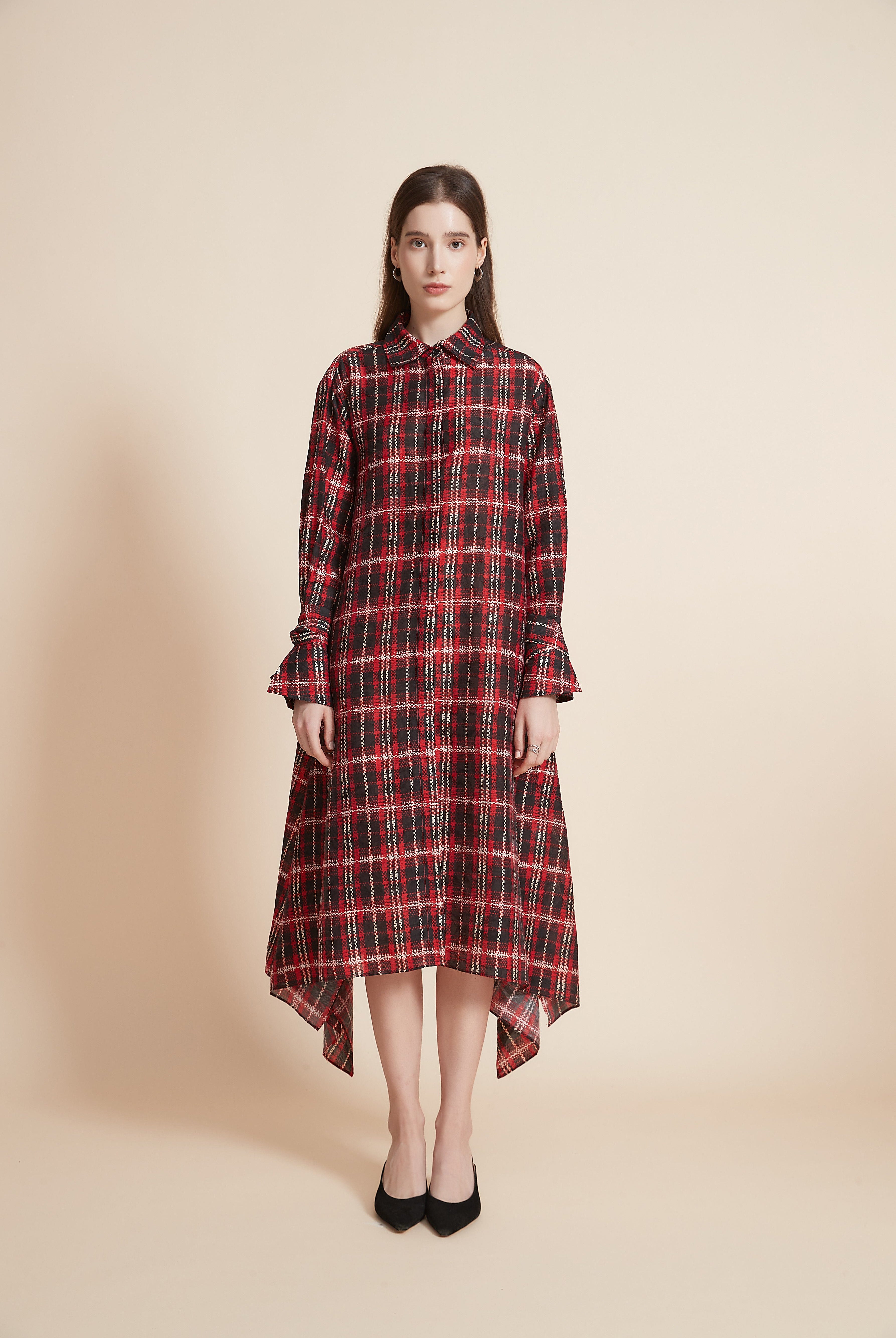 يولا فستان ميدي بكم طويل وتفاصيل مربعات واسع