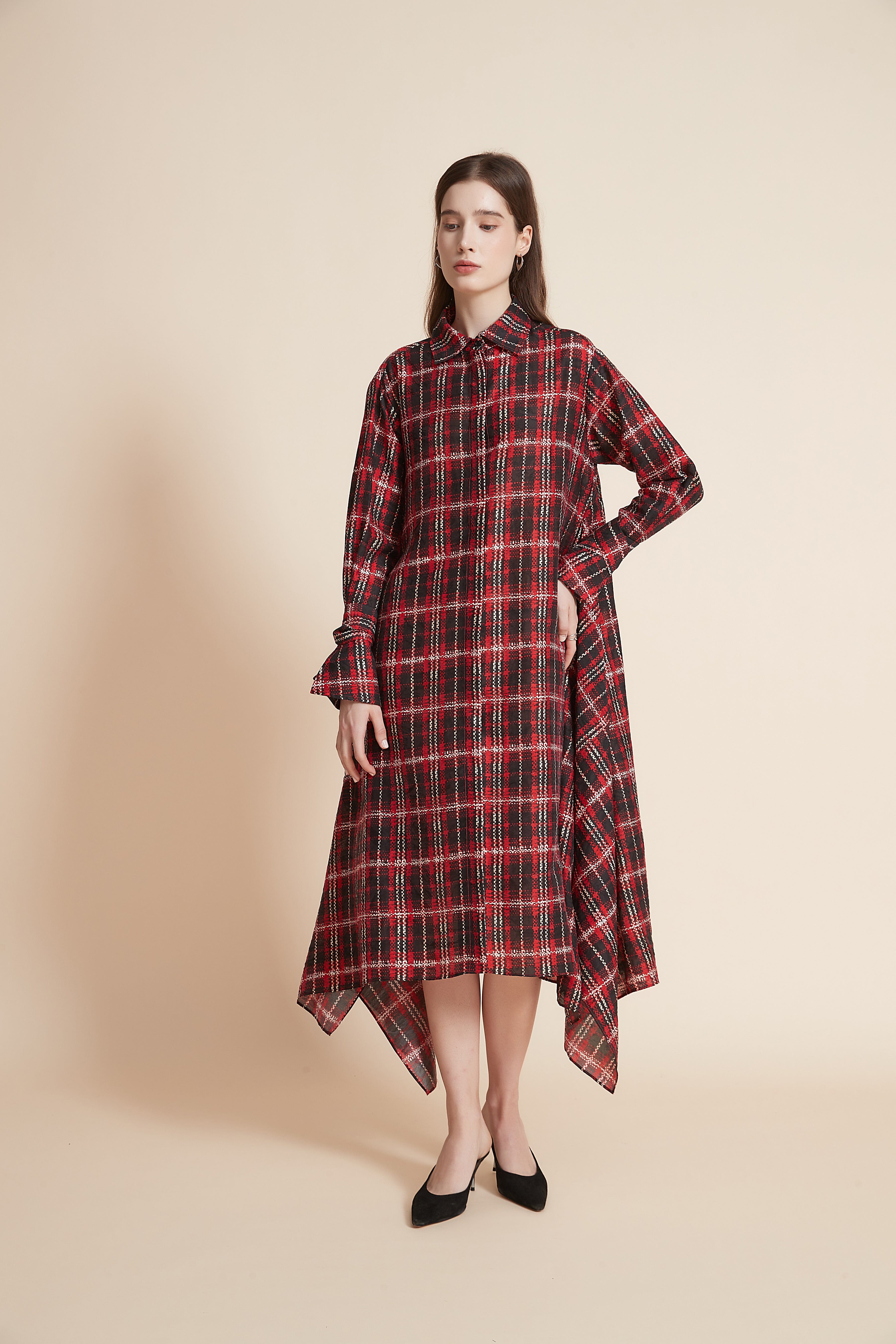 يولا فستان ميدي بكم طويل وتفاصيل مربعات واسع