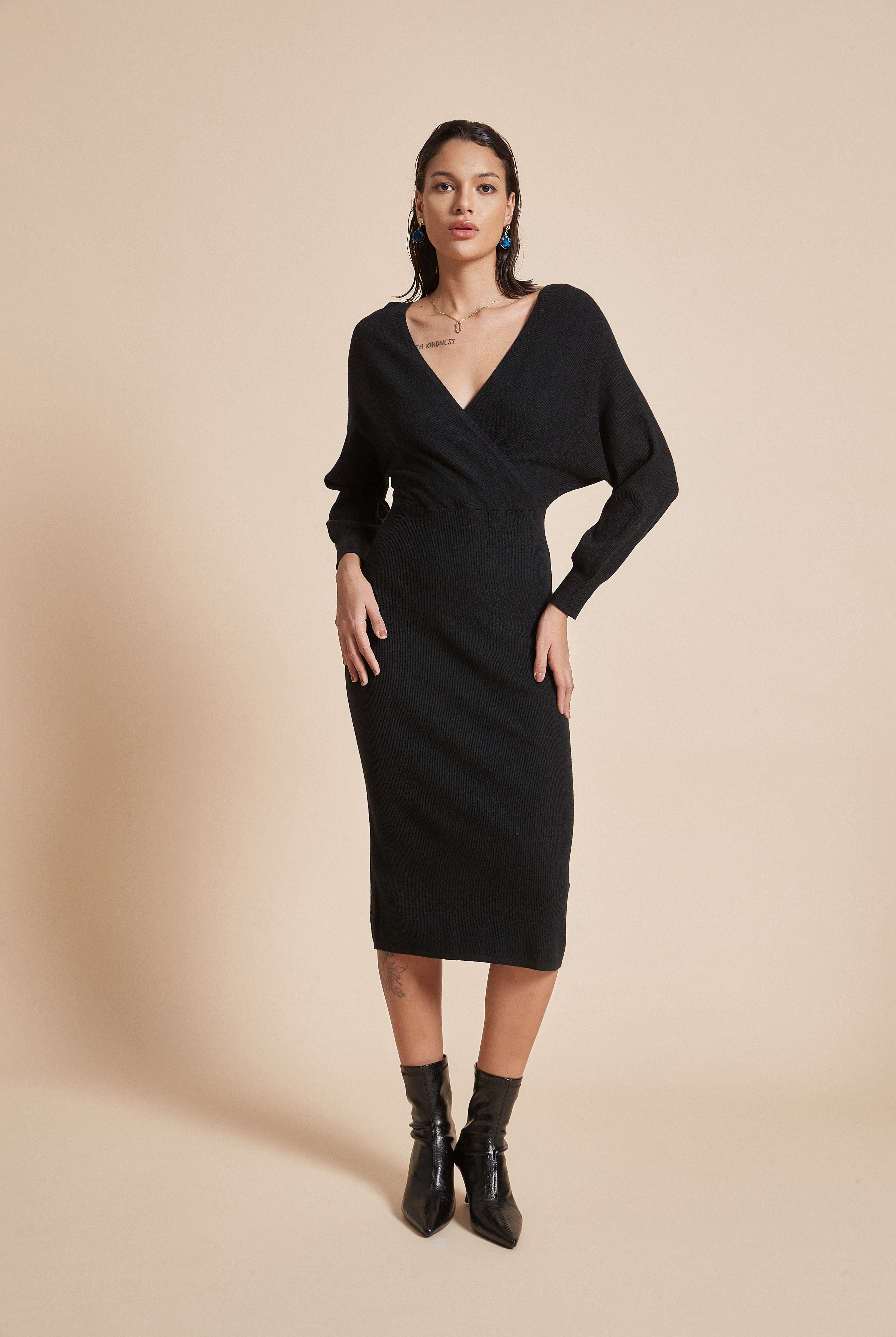 يولا فستان ميدي سادة بقصة لف وكم طويل فراشة مع رقبة على شكل قلب