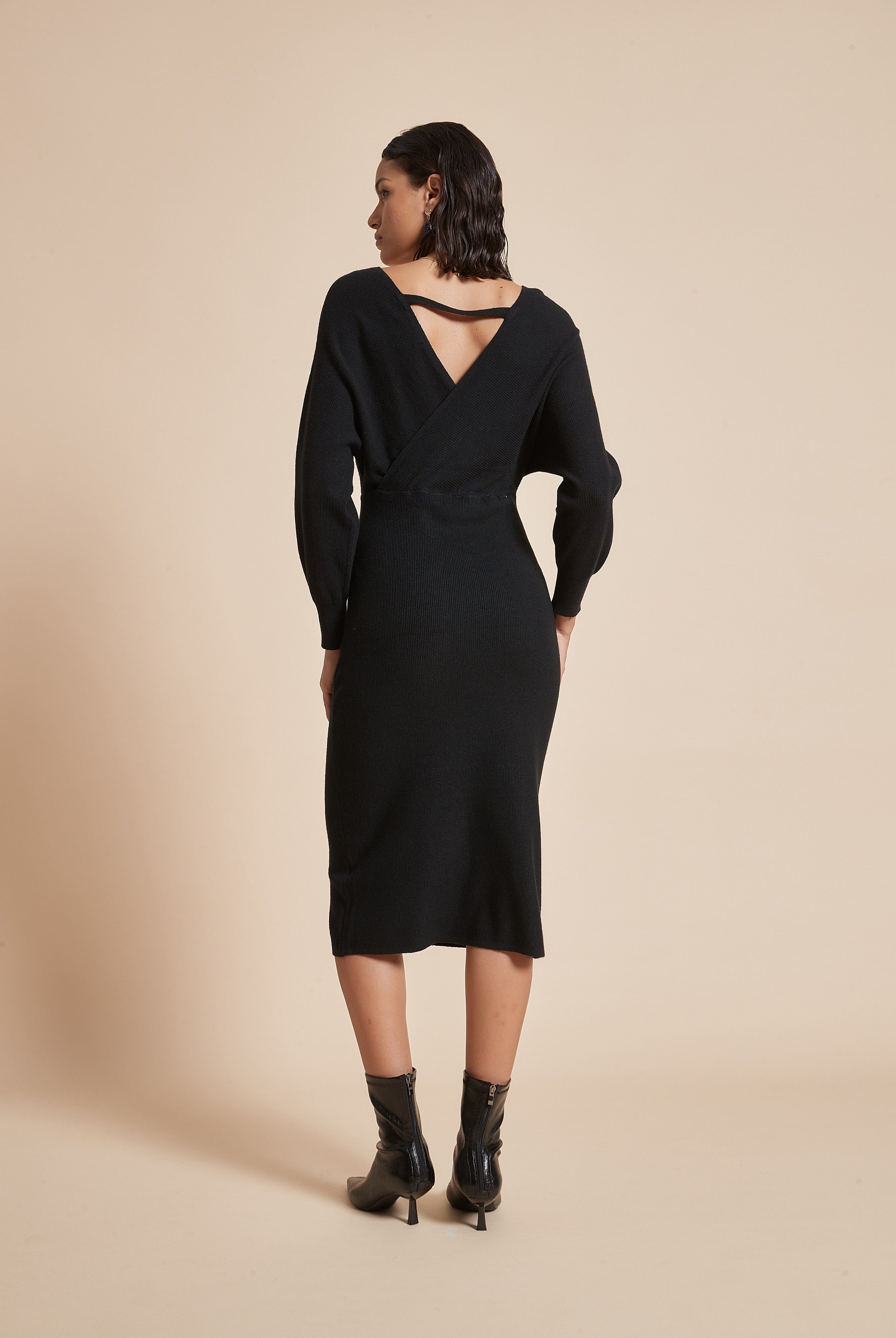 يولا فستان ميدي سادة بقصة لف وكم طويل فراشة مع رقبة على شكل قلب