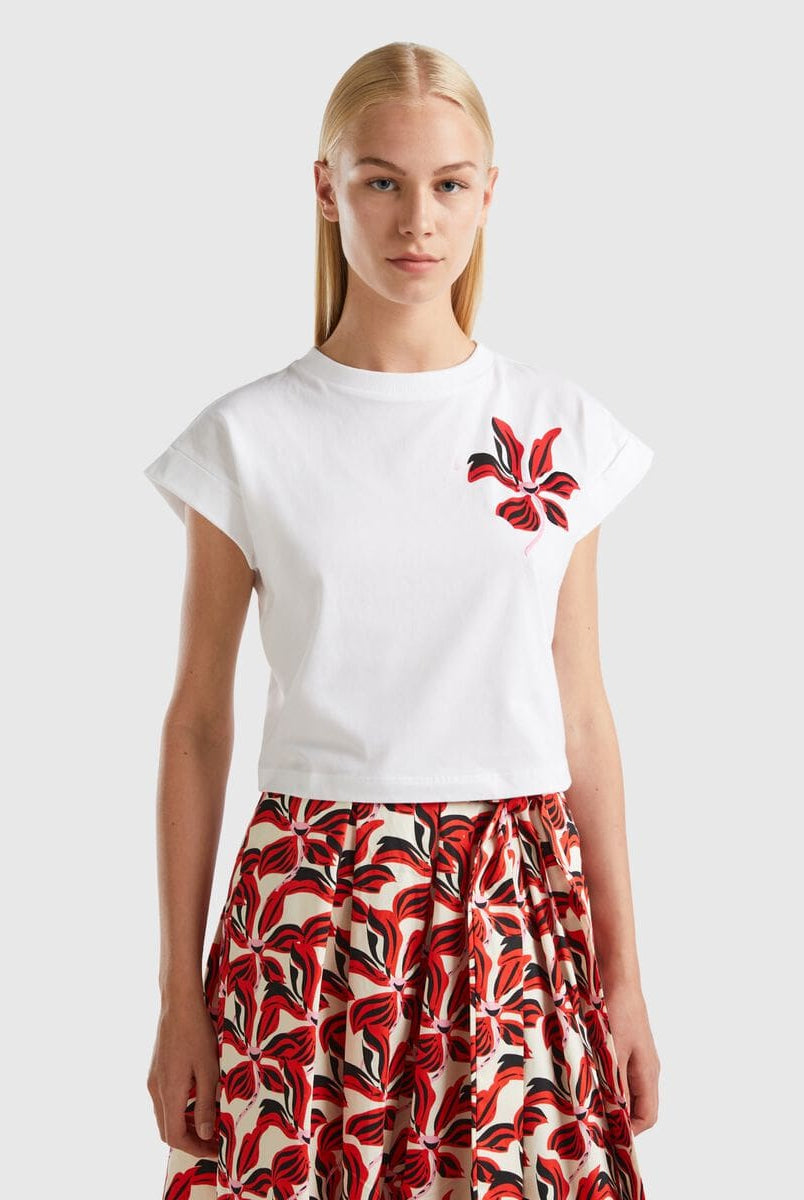 يونايتد كولورز اوف بينيتون تي شيرت قصير كم قصير بوردة نسائي