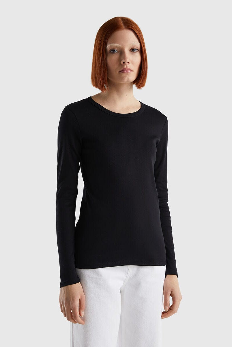 يونايتد كولورز اوف بينيتون تي شيرت بأكمام طويلة سادة نسائي