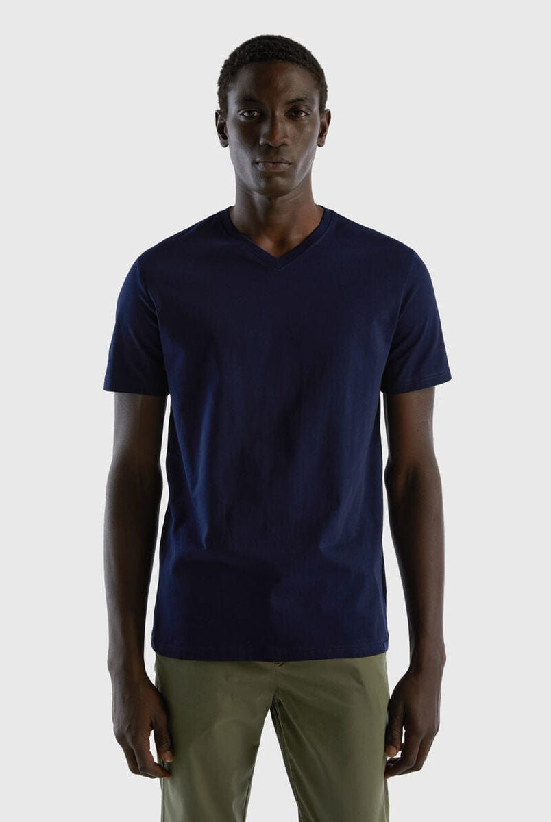 يونايتد كولورز اوف بينيتون تي شيرت رجالي سادة نص كم