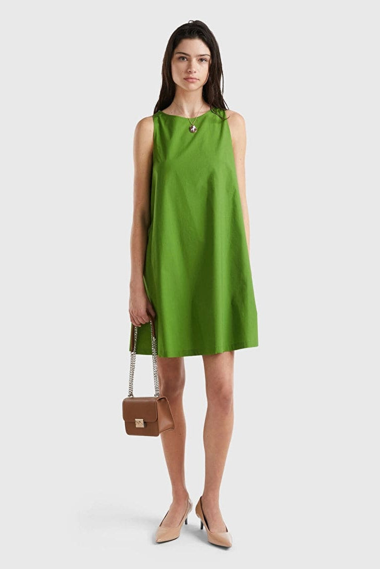 يونايتد كولورز اوف بينيتون فستان قصير بدون أكمام على شكل فخ