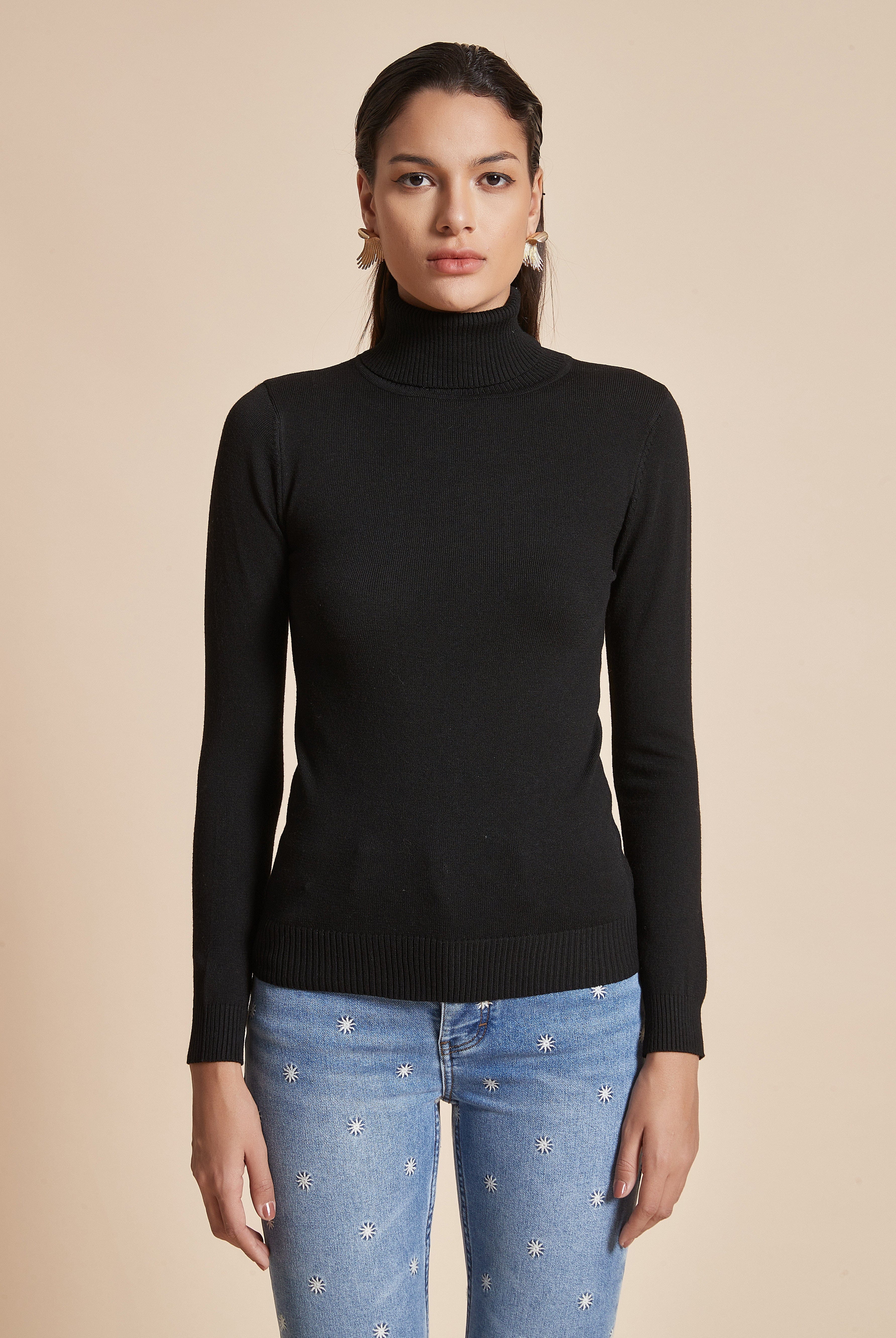 يولا بلوزة سادة ياقة عالية كم طويل