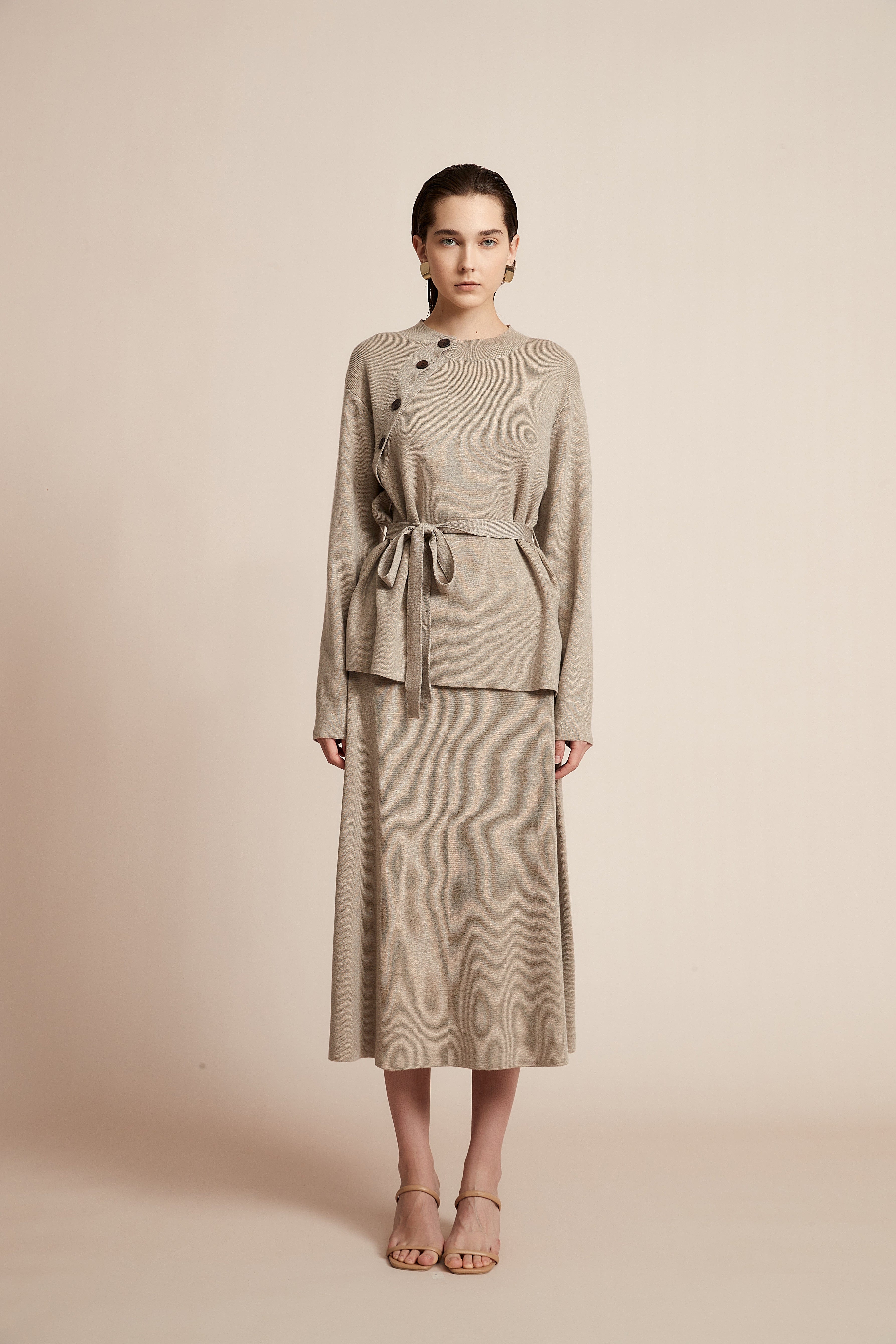 يولا تنورة نسائية ميدي سادة واسعة