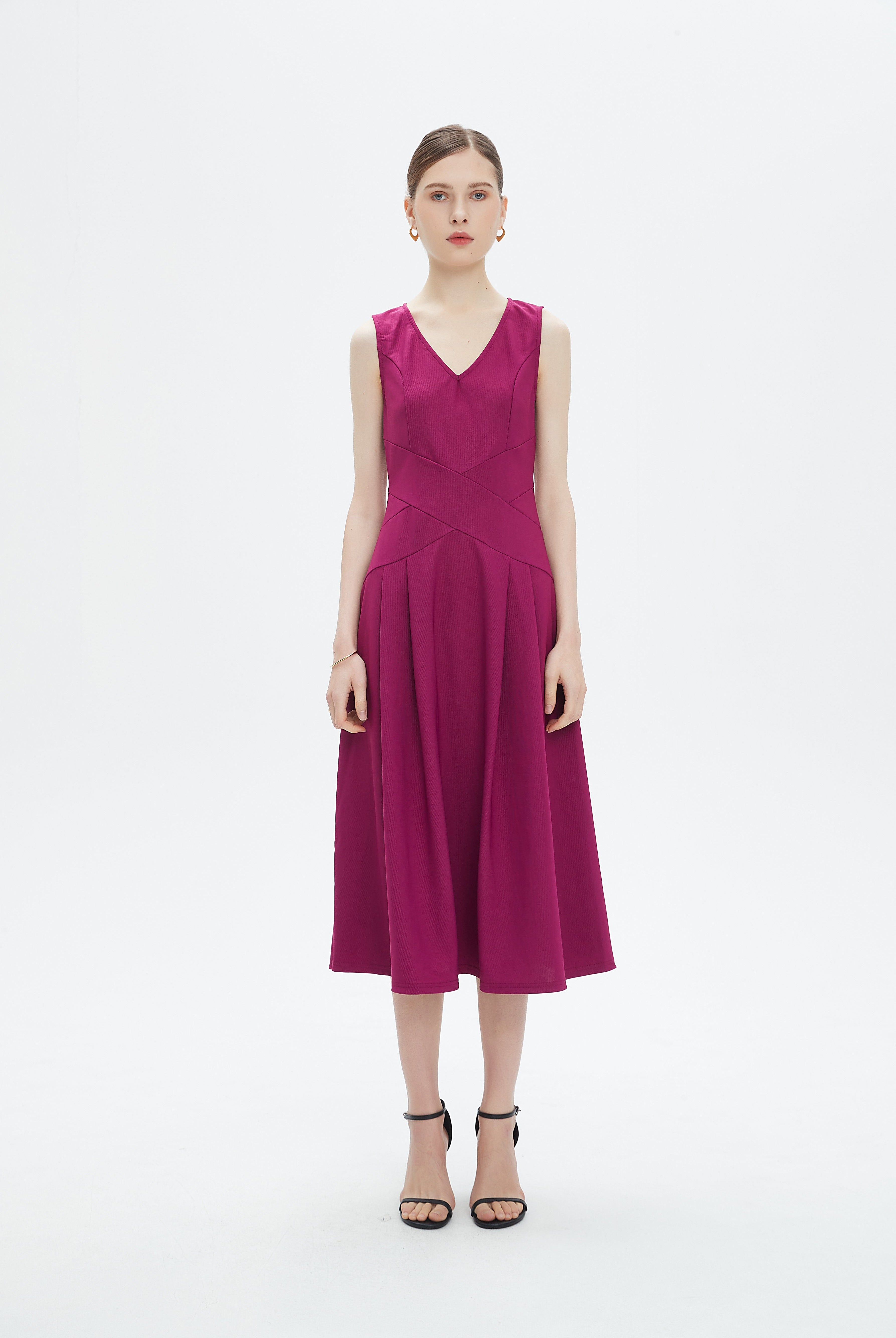 نتشي فستان ميدي سادة بفتحة رقبة V بدون كم