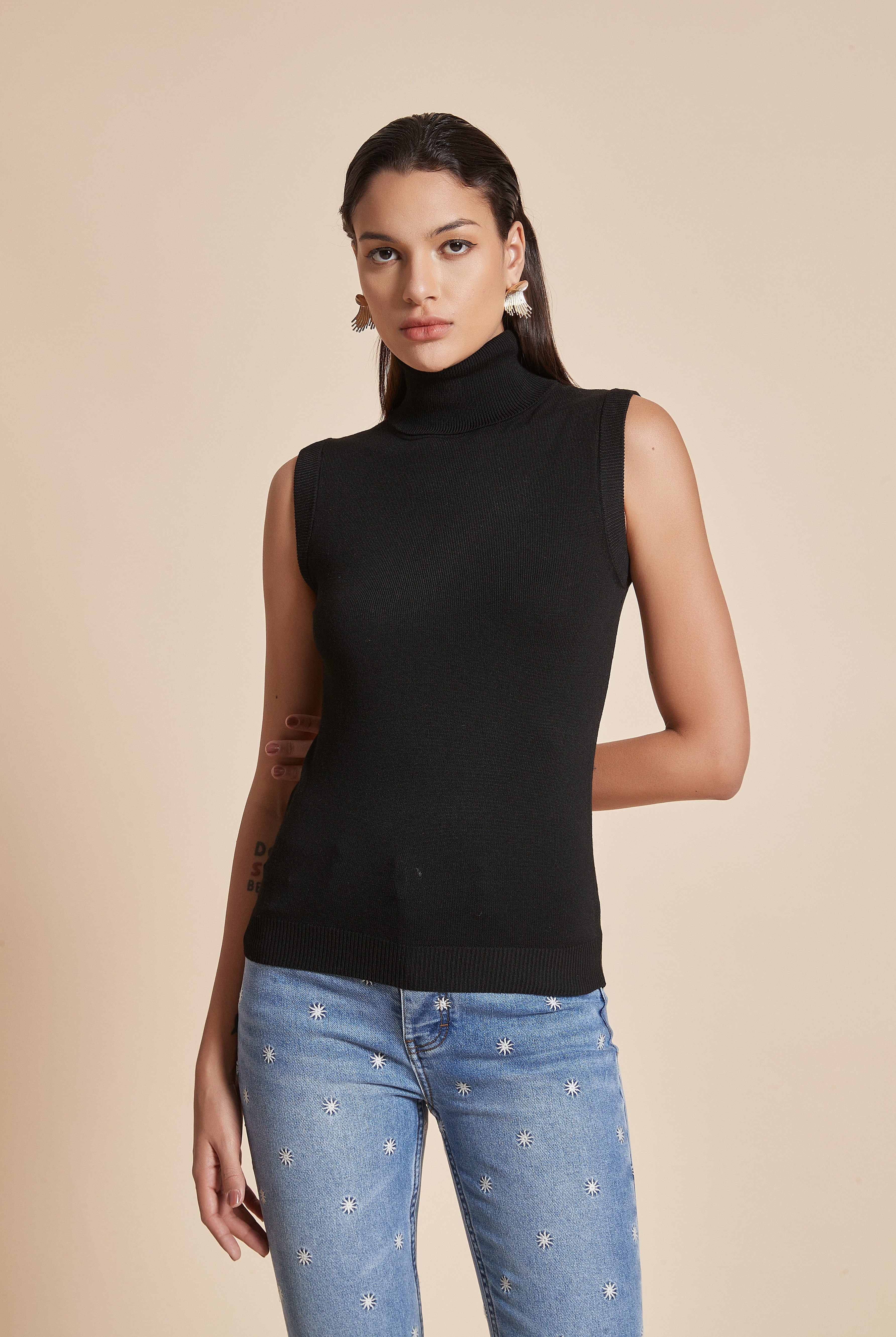 يولا بلوزة نسائية سادة بدون أكمام ورقبة عالية