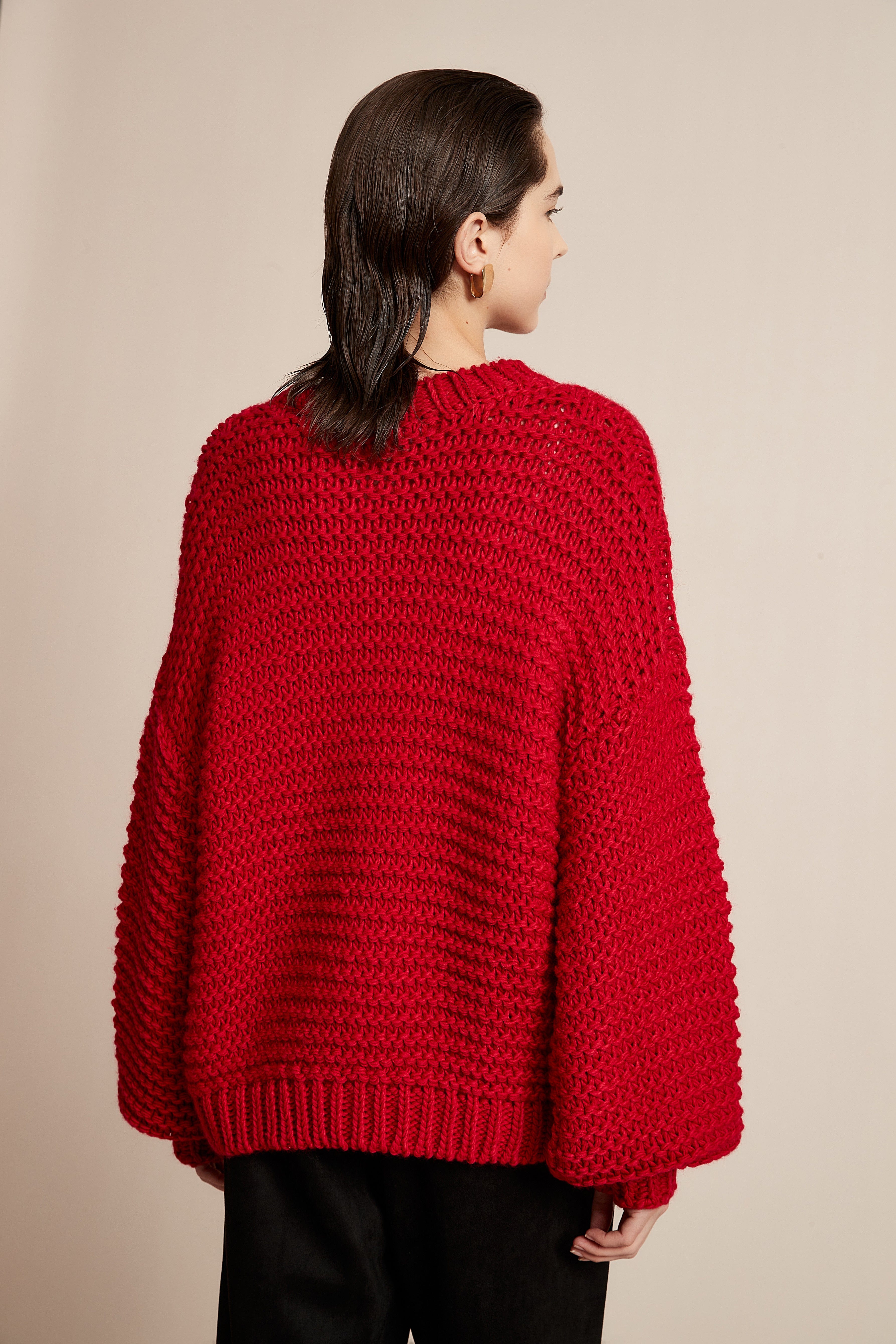 يولا بلوزة نسائية صوف شتوى بتطريز خيوط وأكمام طويلة