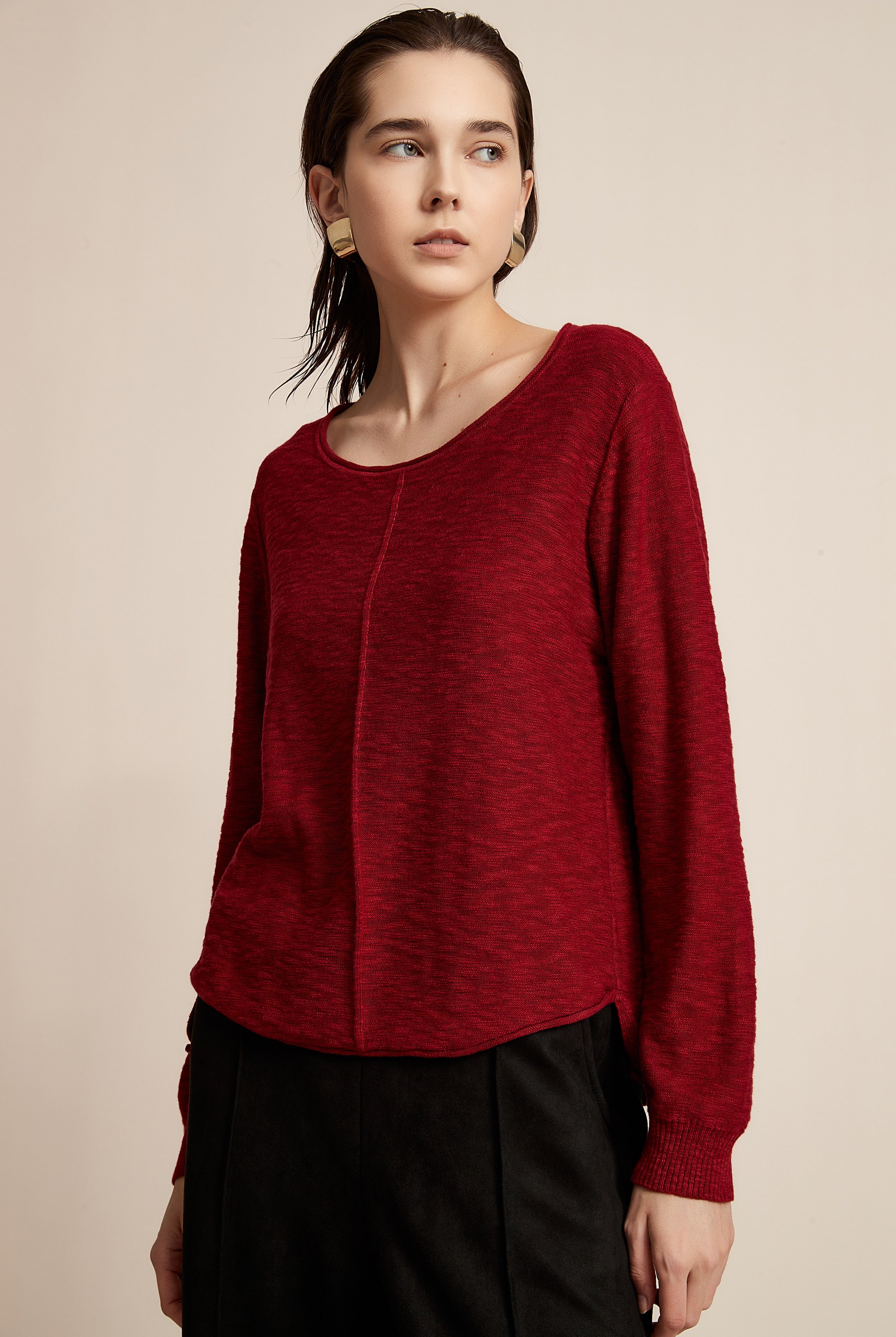 يولا بلوزة نسائية سادة بكم طويل ورقبة دائرية