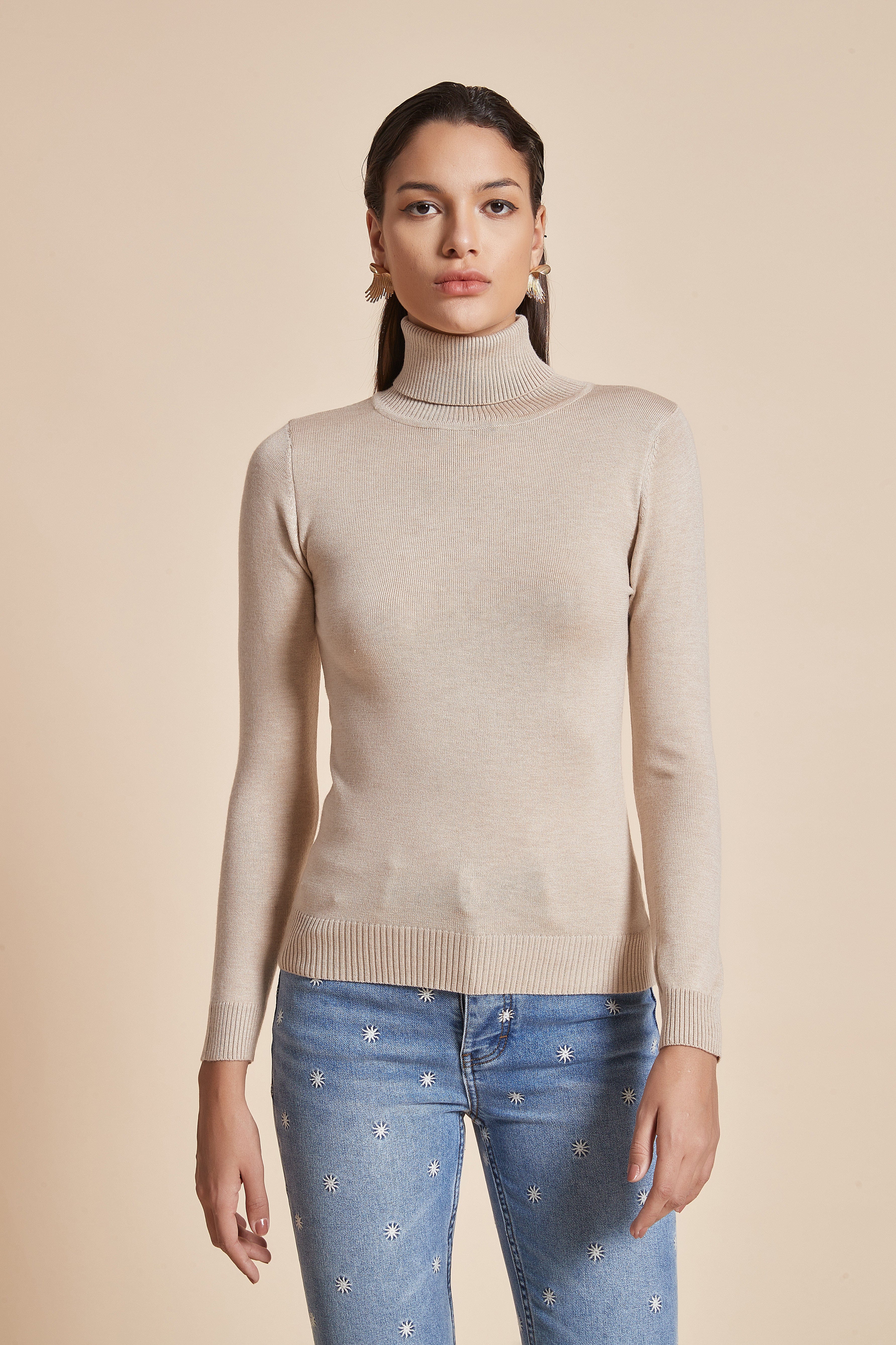 يولا بلوزة نسائية سادة بأكمام طويلة ورقبة عالية