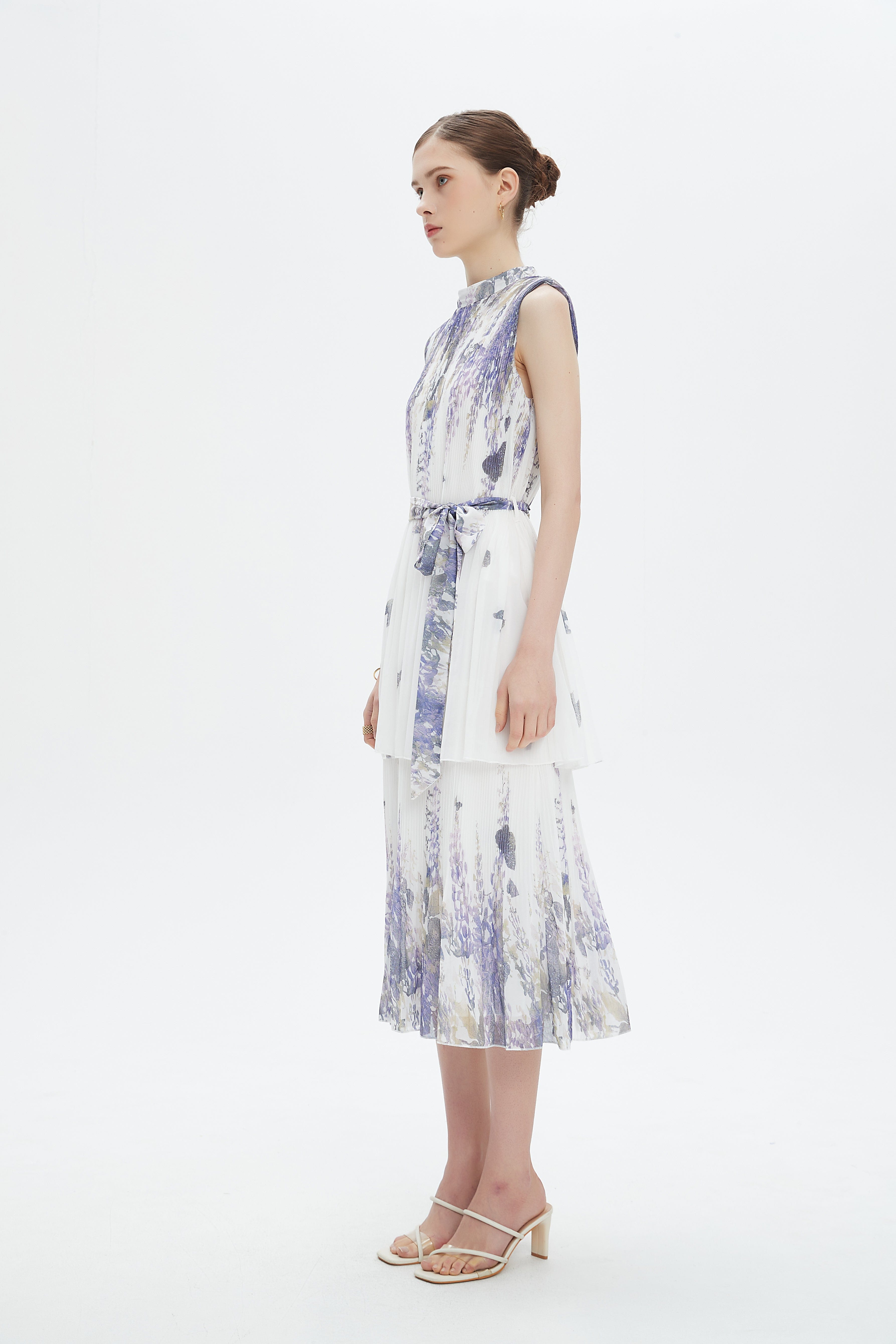 نتشي فستان ميدي مخمل ناعم طبقات