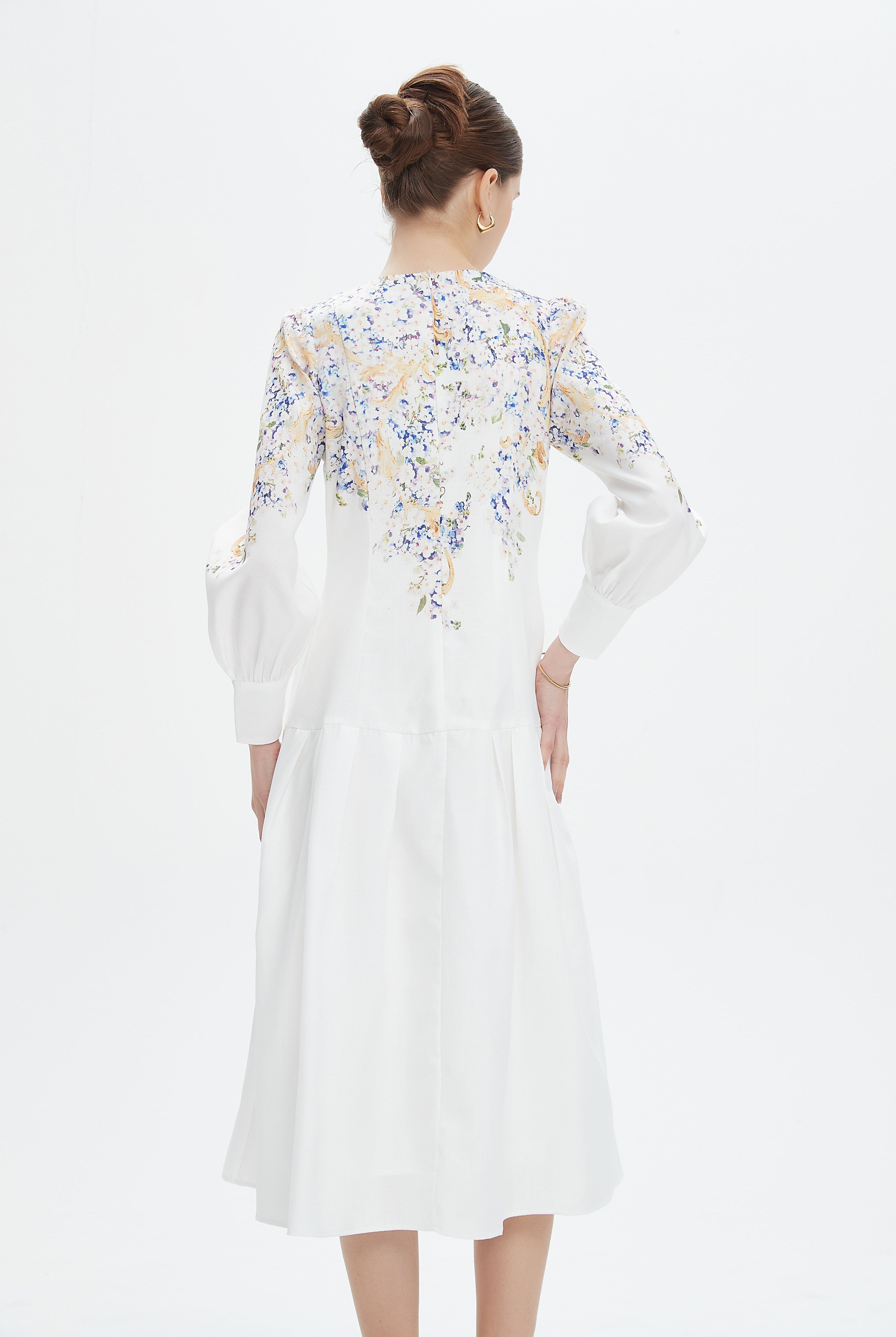 نتشي فستان ميدي بأكمام طويلة مخصر مزين بورود نسائي