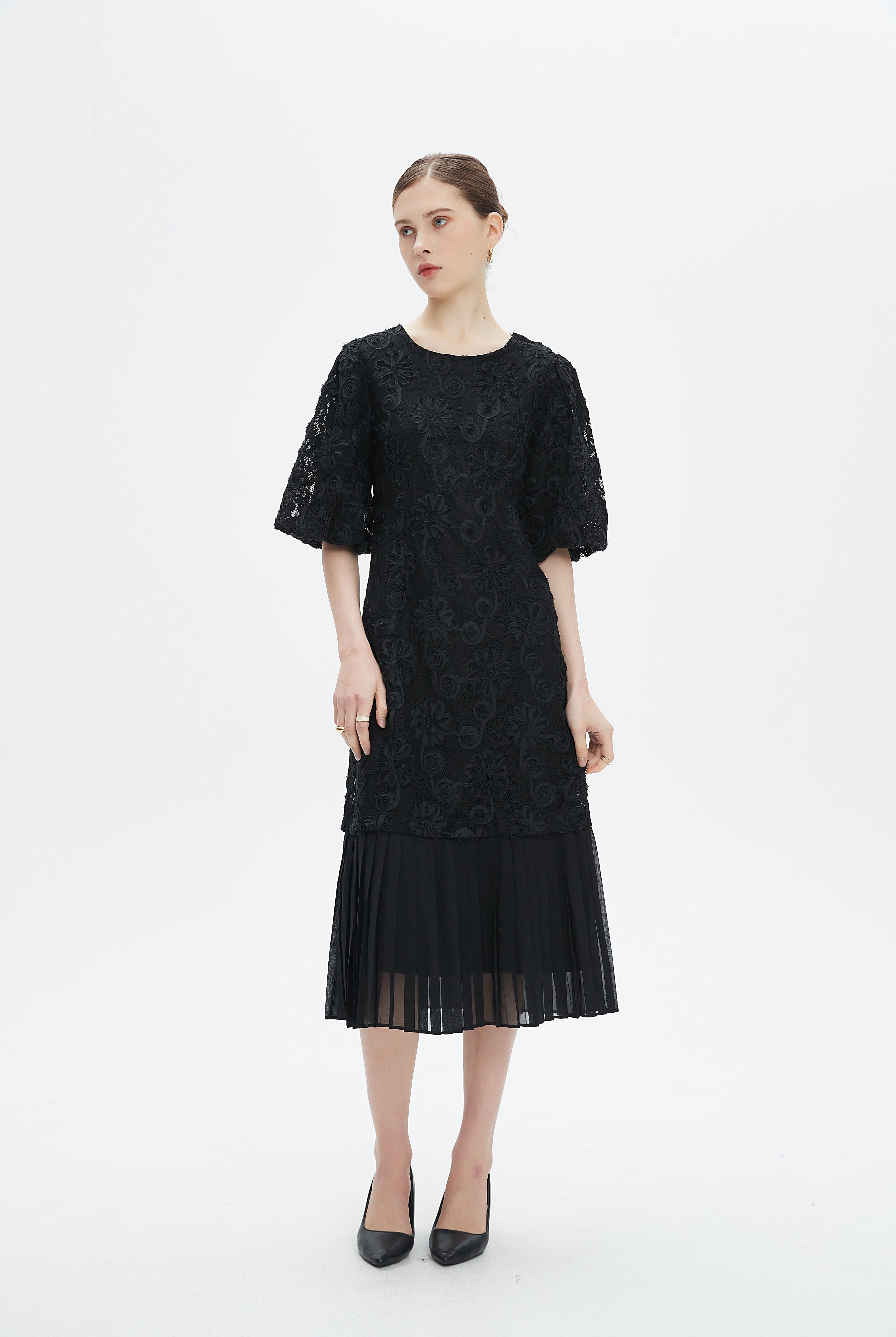 نتشي فستان ميدي مخصر بليسيه من أسفل نص كم بف نسائي