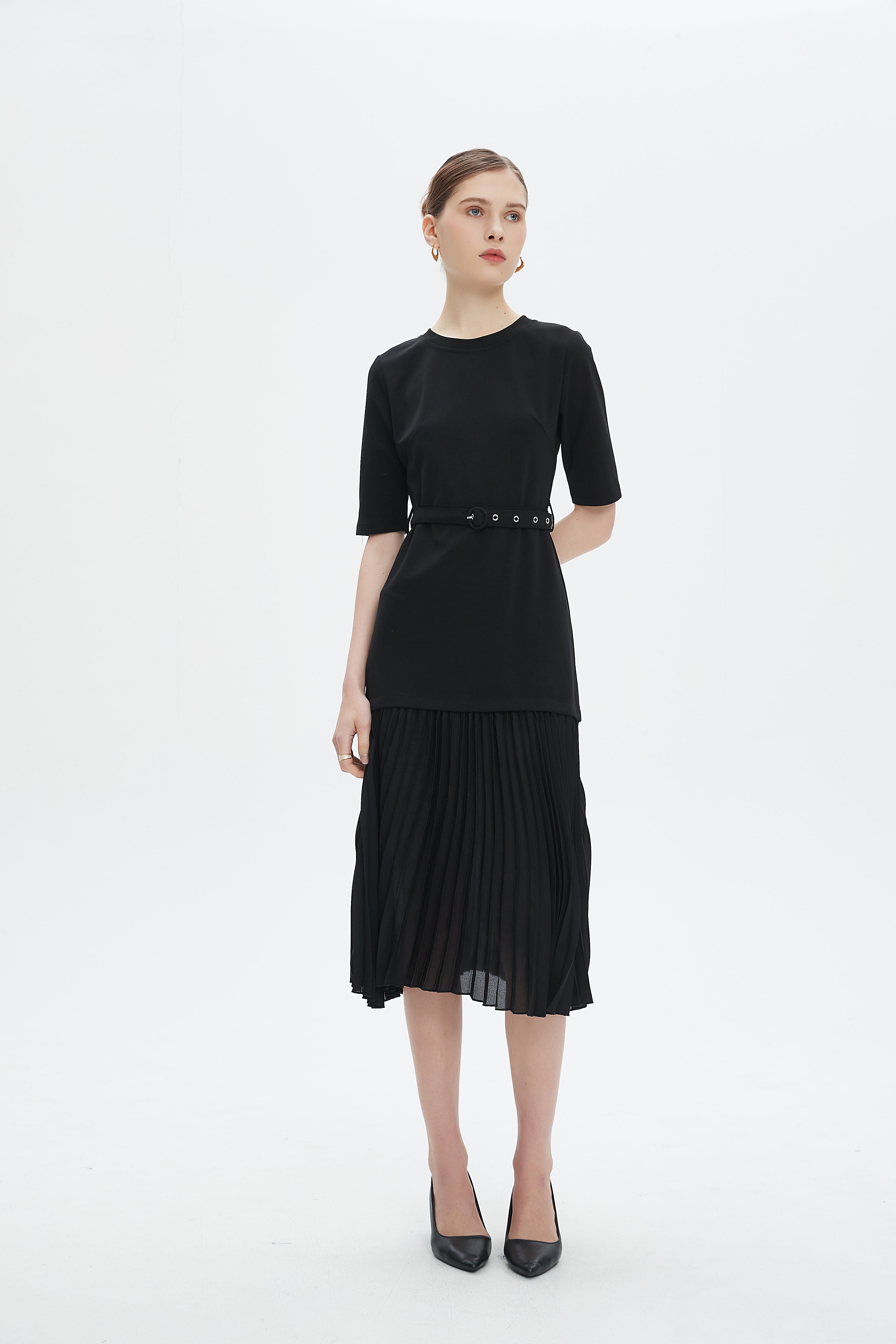 نتشي فستان ميدي نسائي مزين بليسية من الأسفل