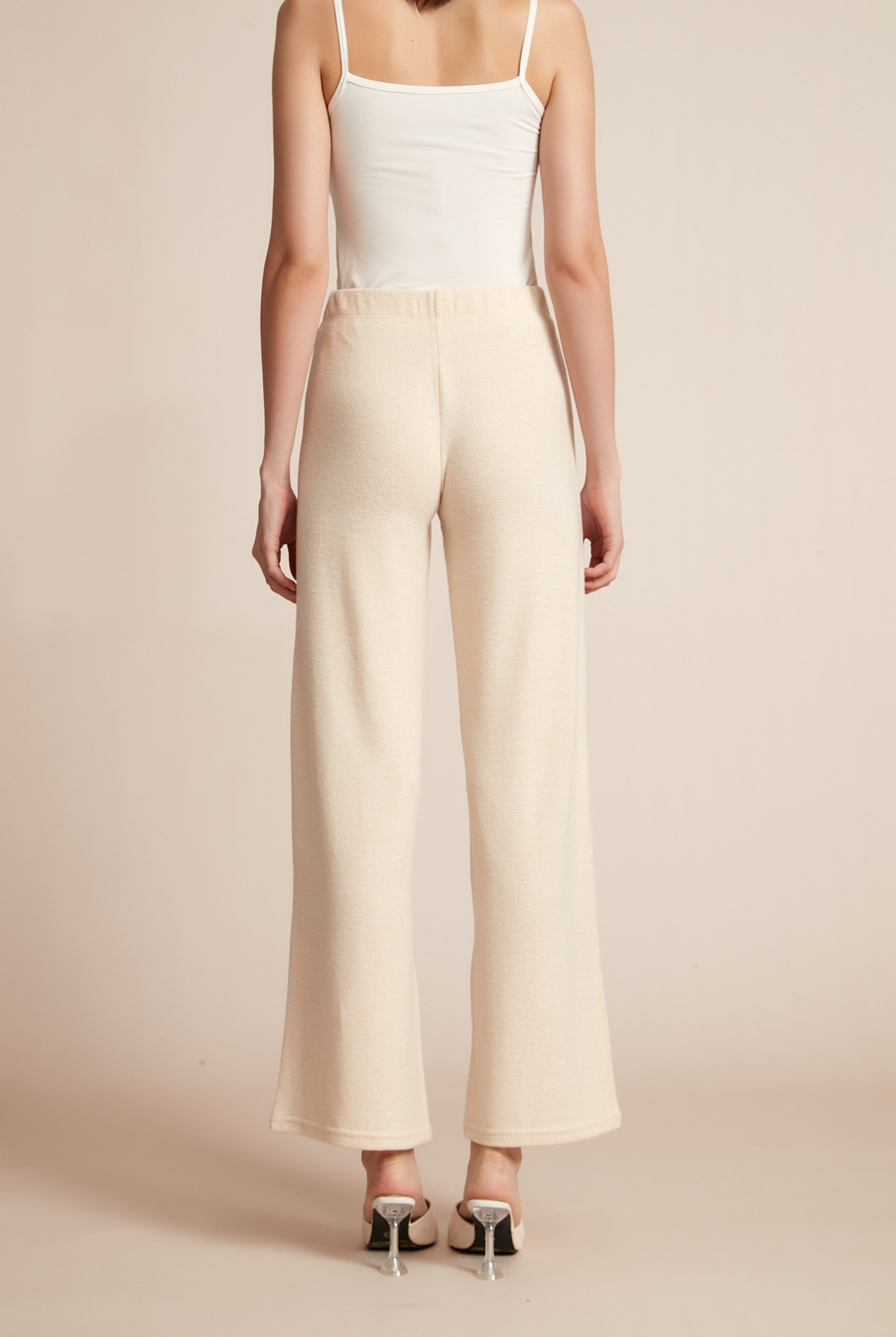 يولا بنطلون نسائي سادة برجل واسعة للشتاء