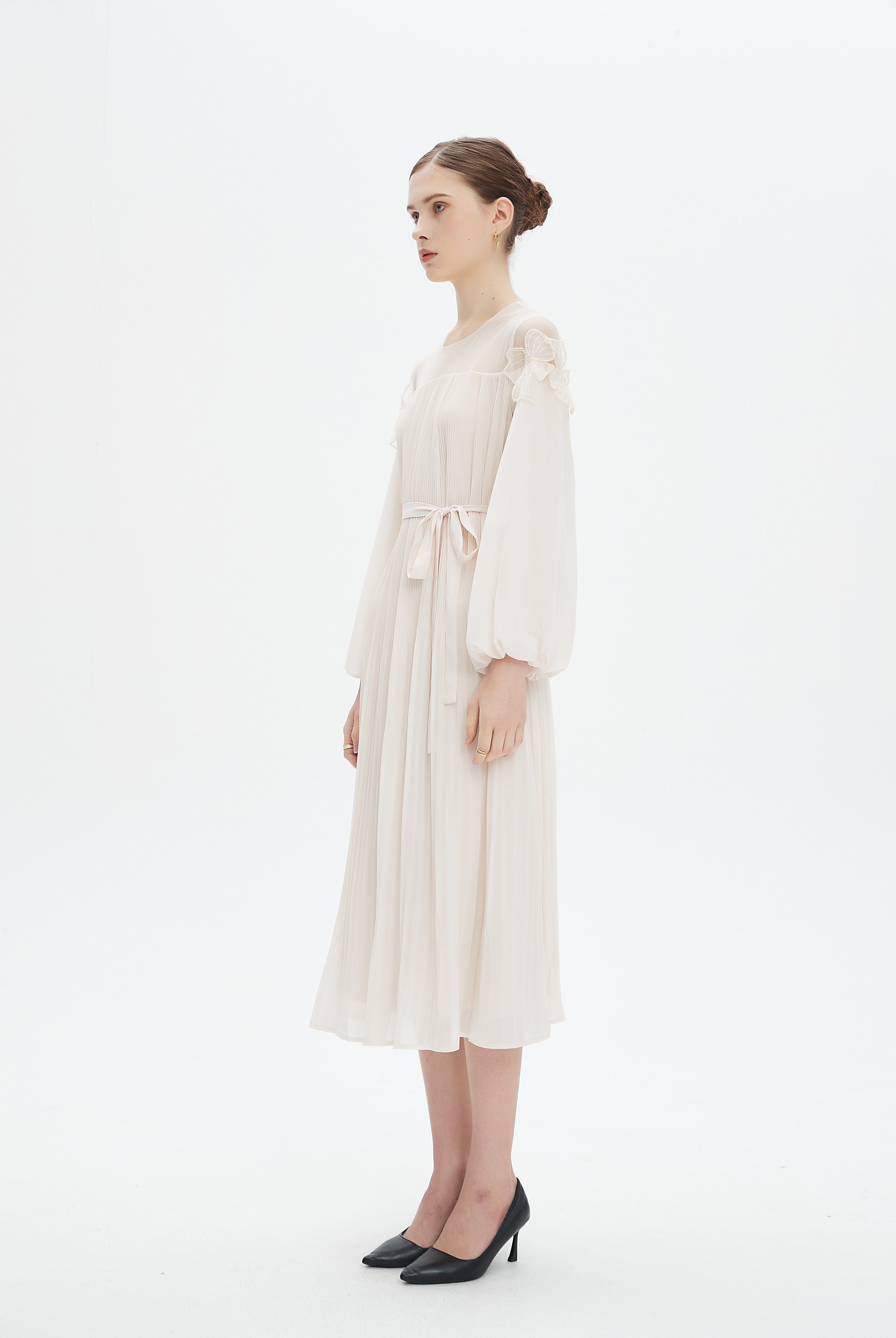 نتشي فستان ميدي بأكمام طويلة بكسرات ضيقة نسائي