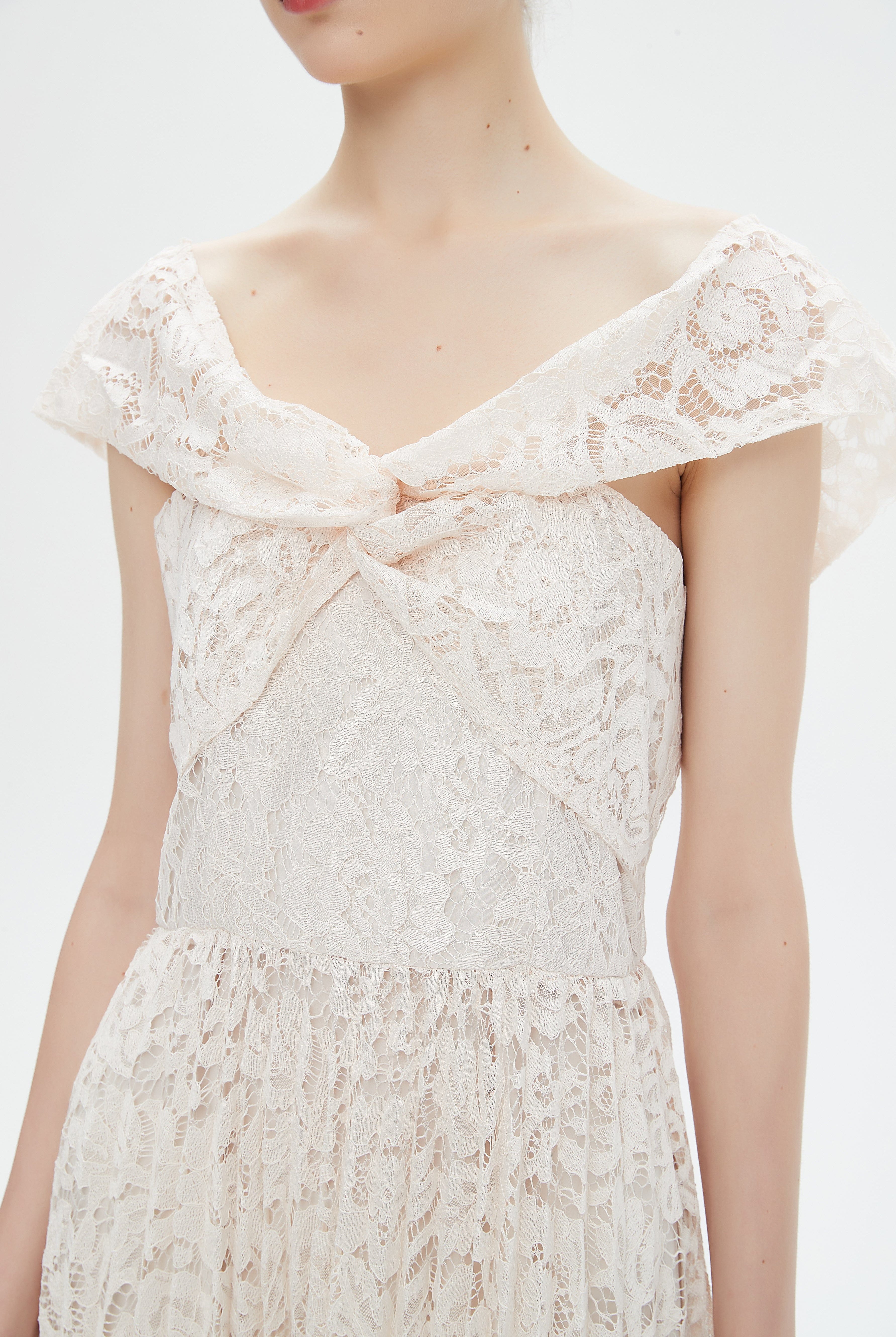 نتشي فستان ميدي بأكمام قصيرة دانتيل مخرم نسائي