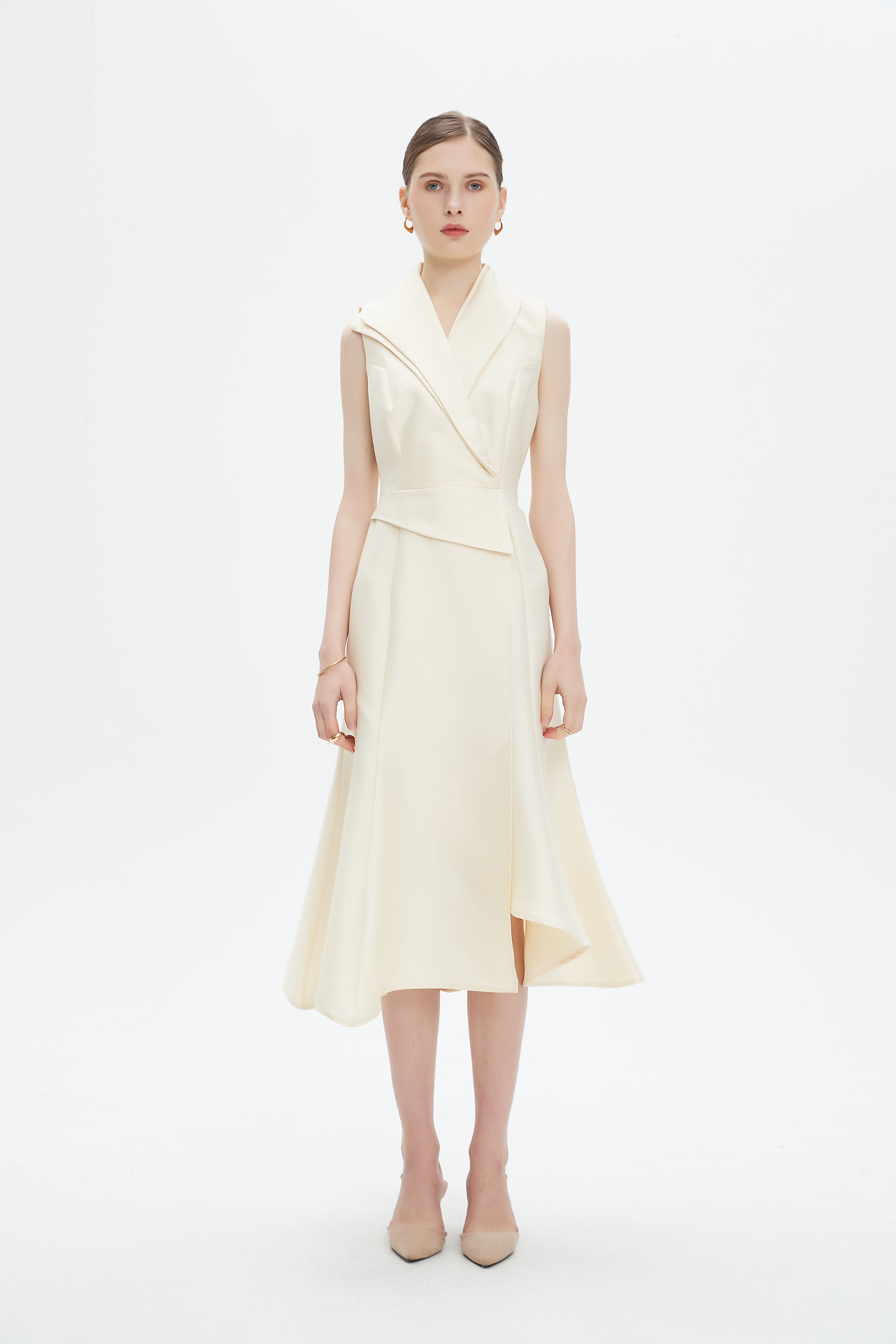 نتشي فستان ميدي بدون أكمام لف بياقة عريضة