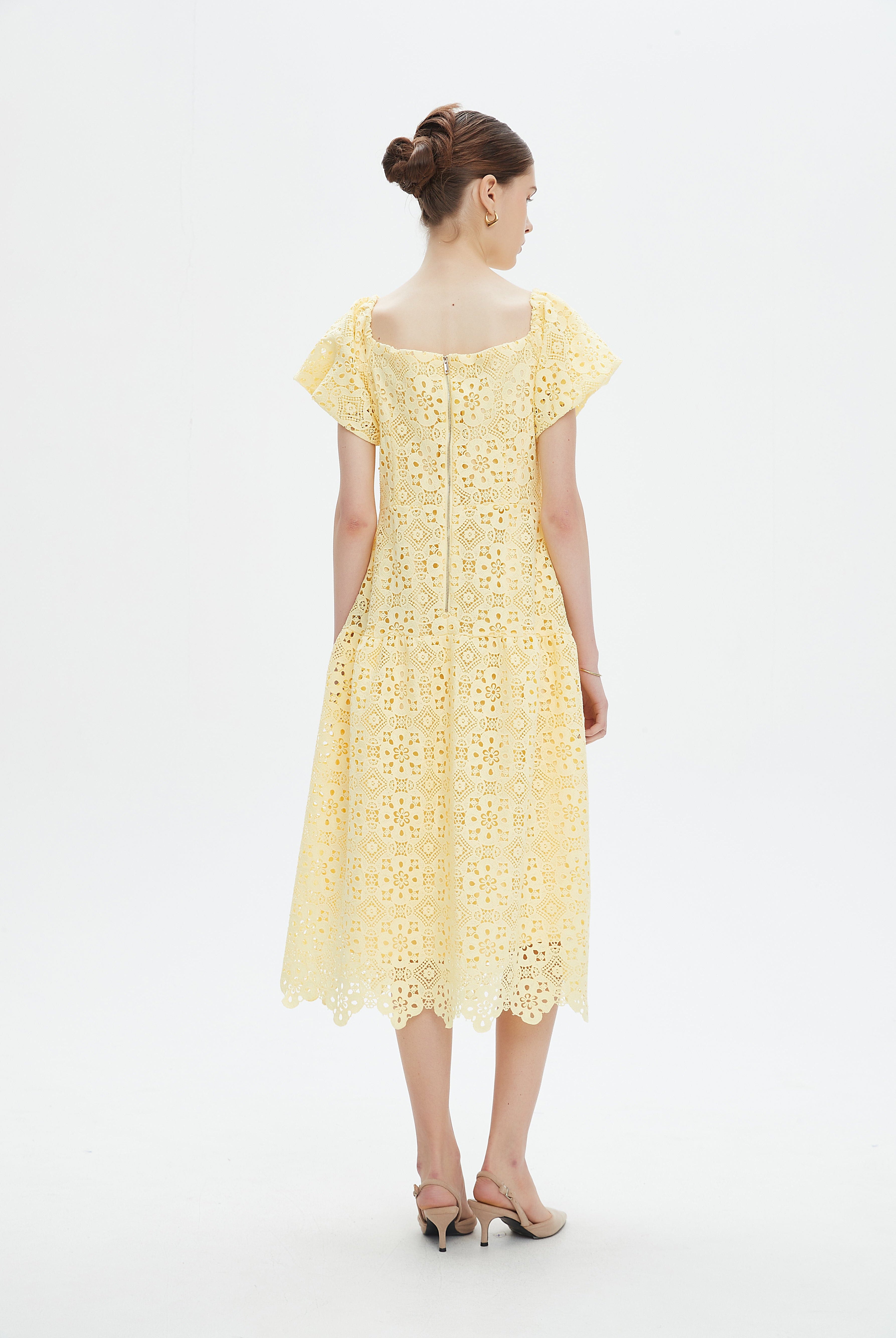 نتشي فستان ميدي مورد كم قصير بف نسائي