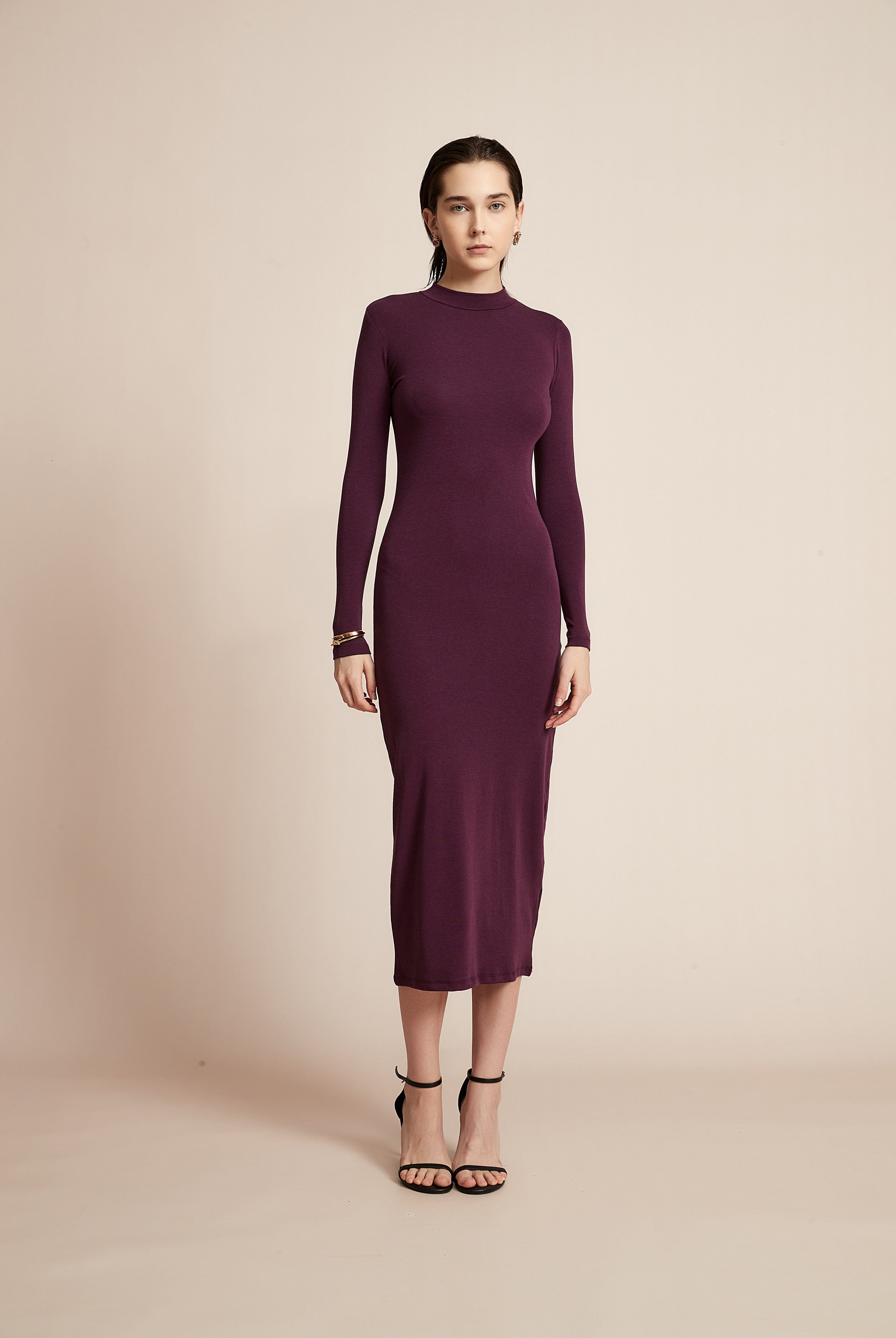 يولا فستان نسائي سادة بكم طويل للدوام