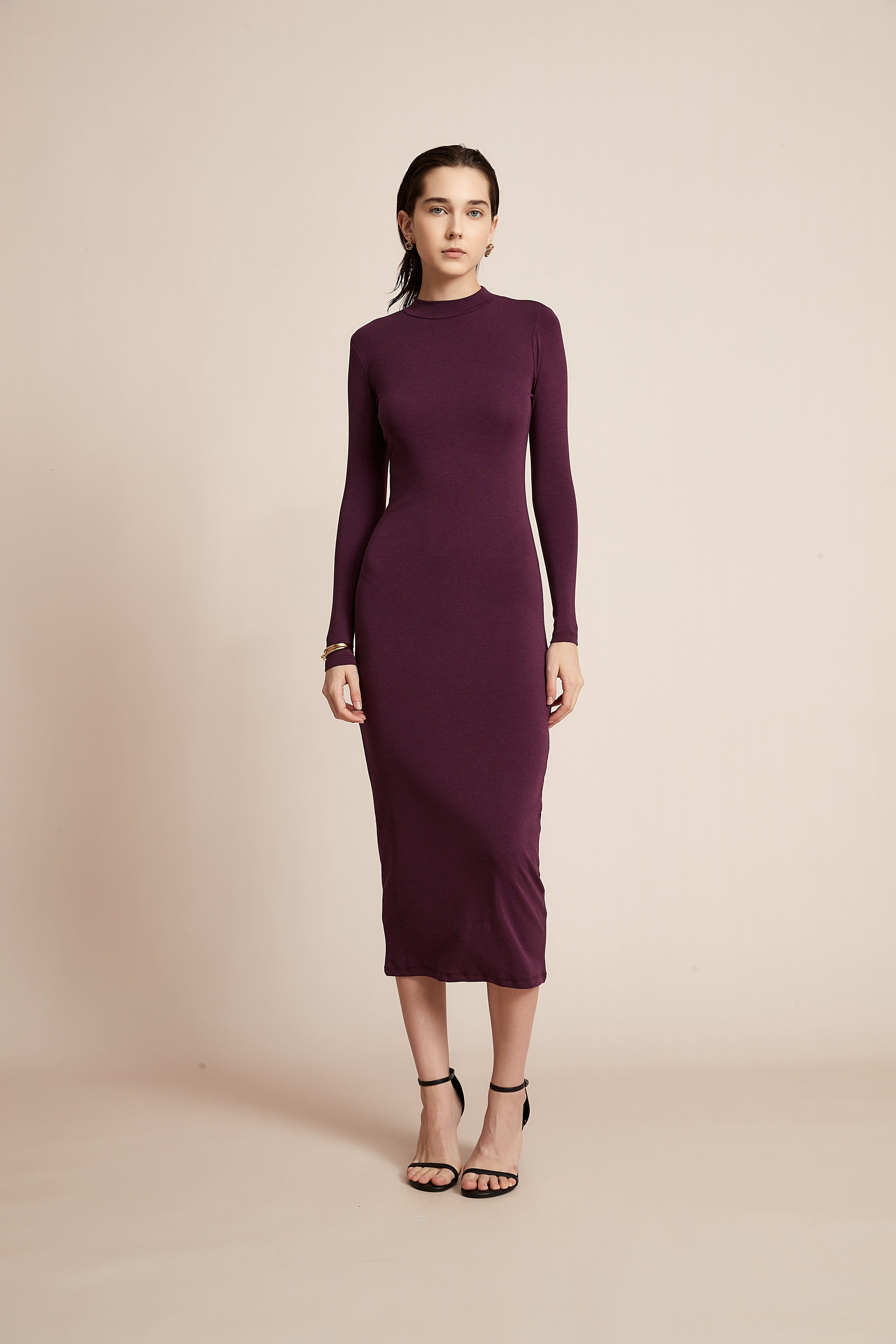 يولا فستان نسائي سادة بكم طويل للدوام