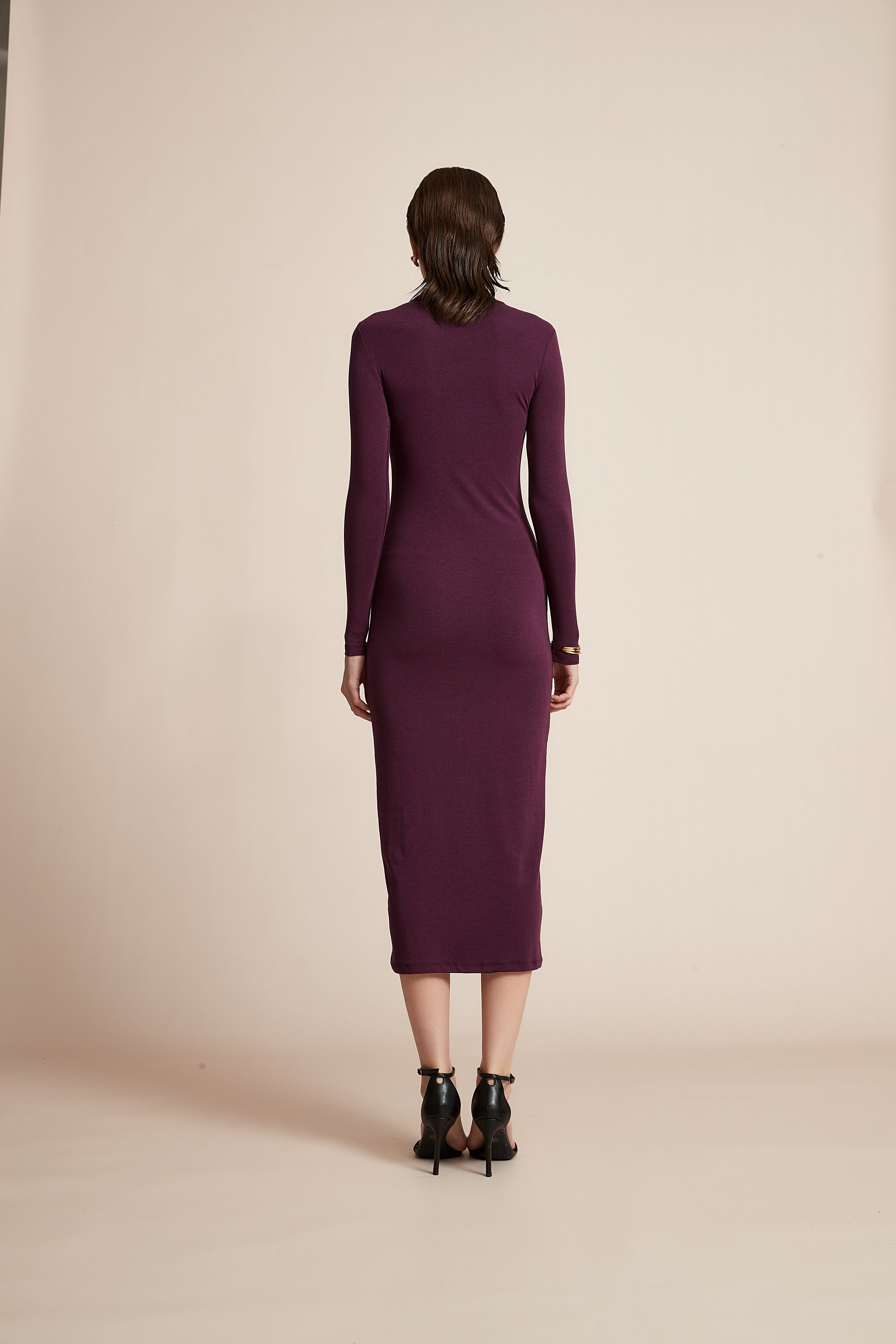 يولا فستان نسائي سادة بكم طويل للدوام