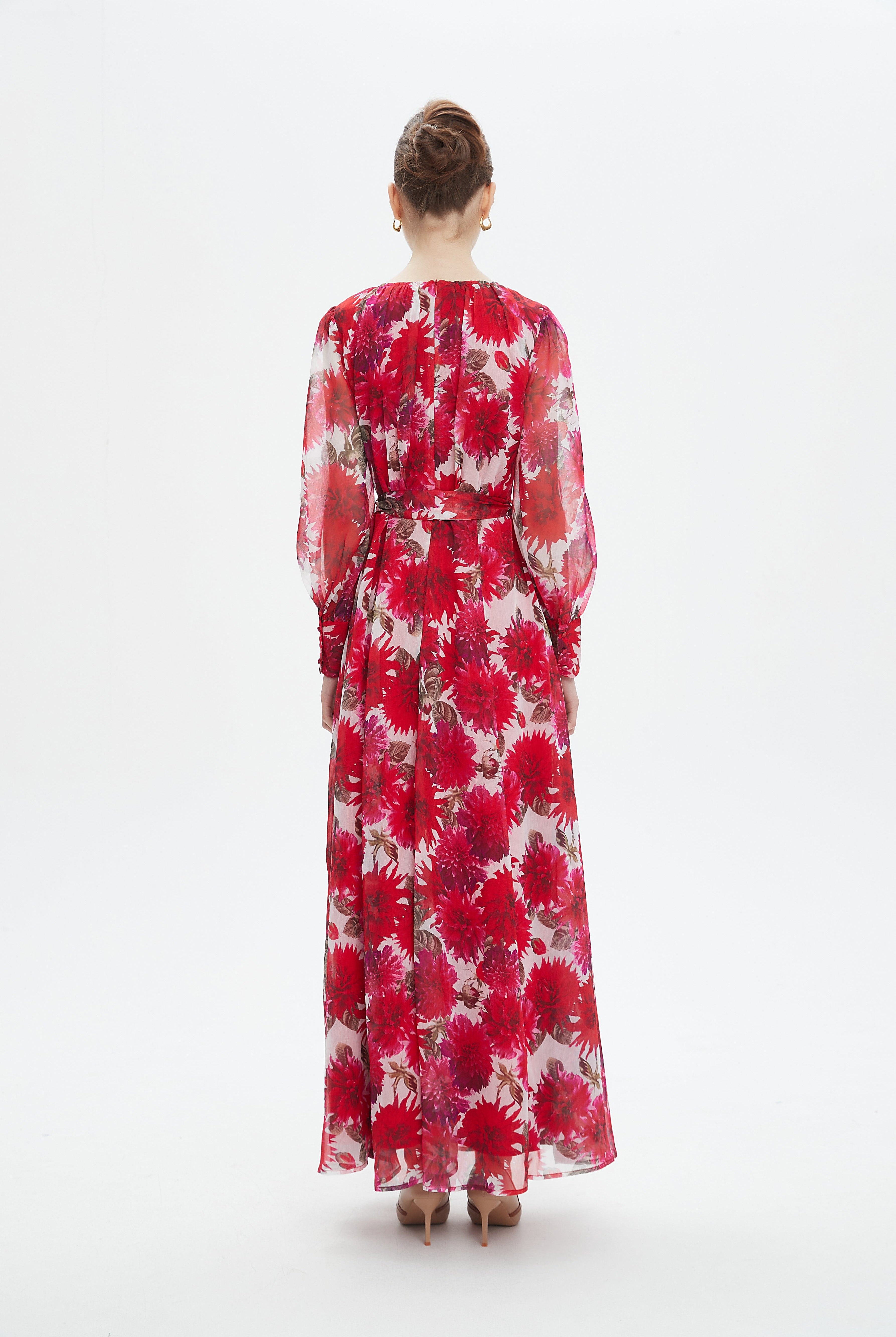 نتشي فستان ماكسي بأكمام طويلة مزين بورود كبيرة نسائي