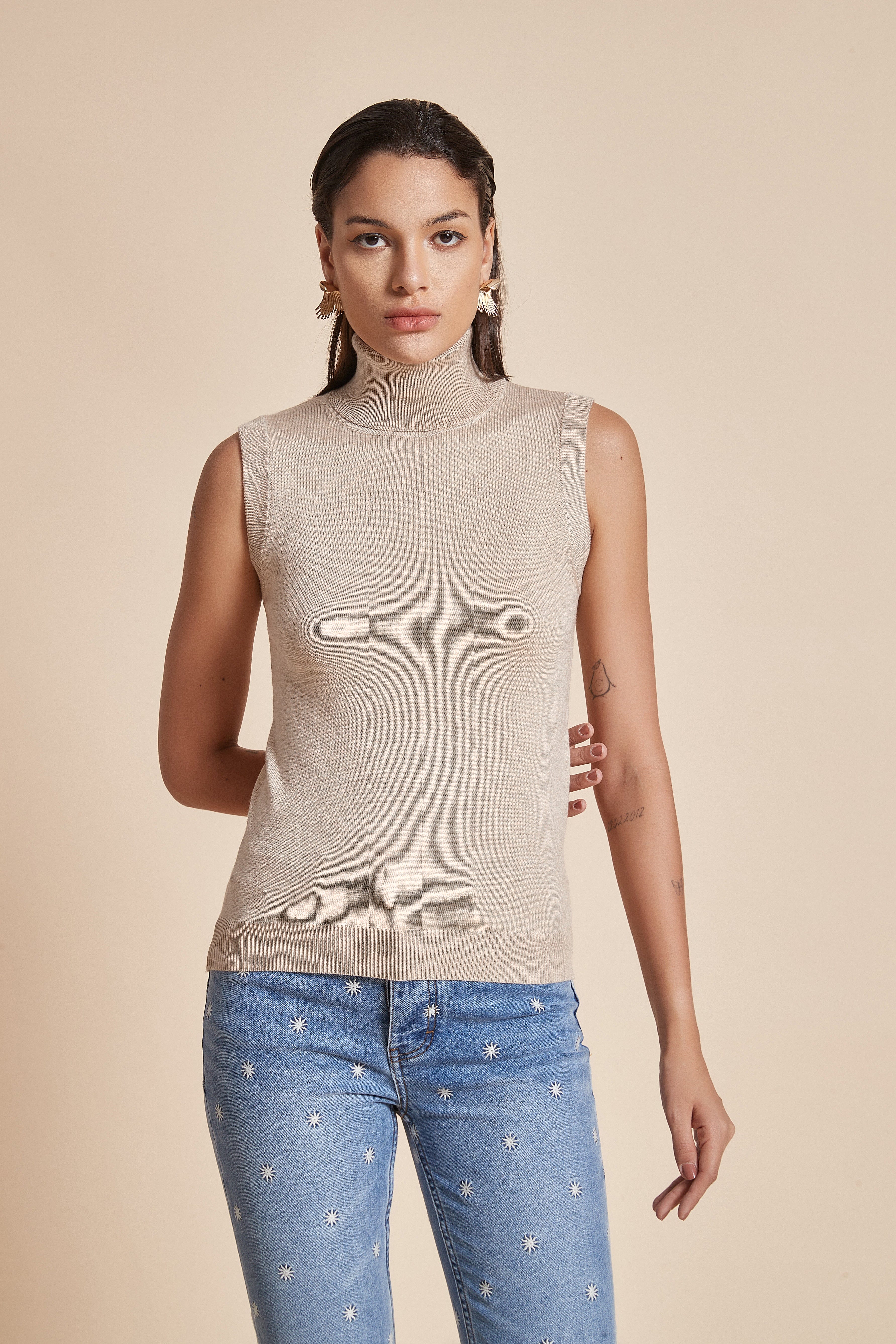 يولا بلوزة نسائية بدون أكمام برقبة عالية سادة