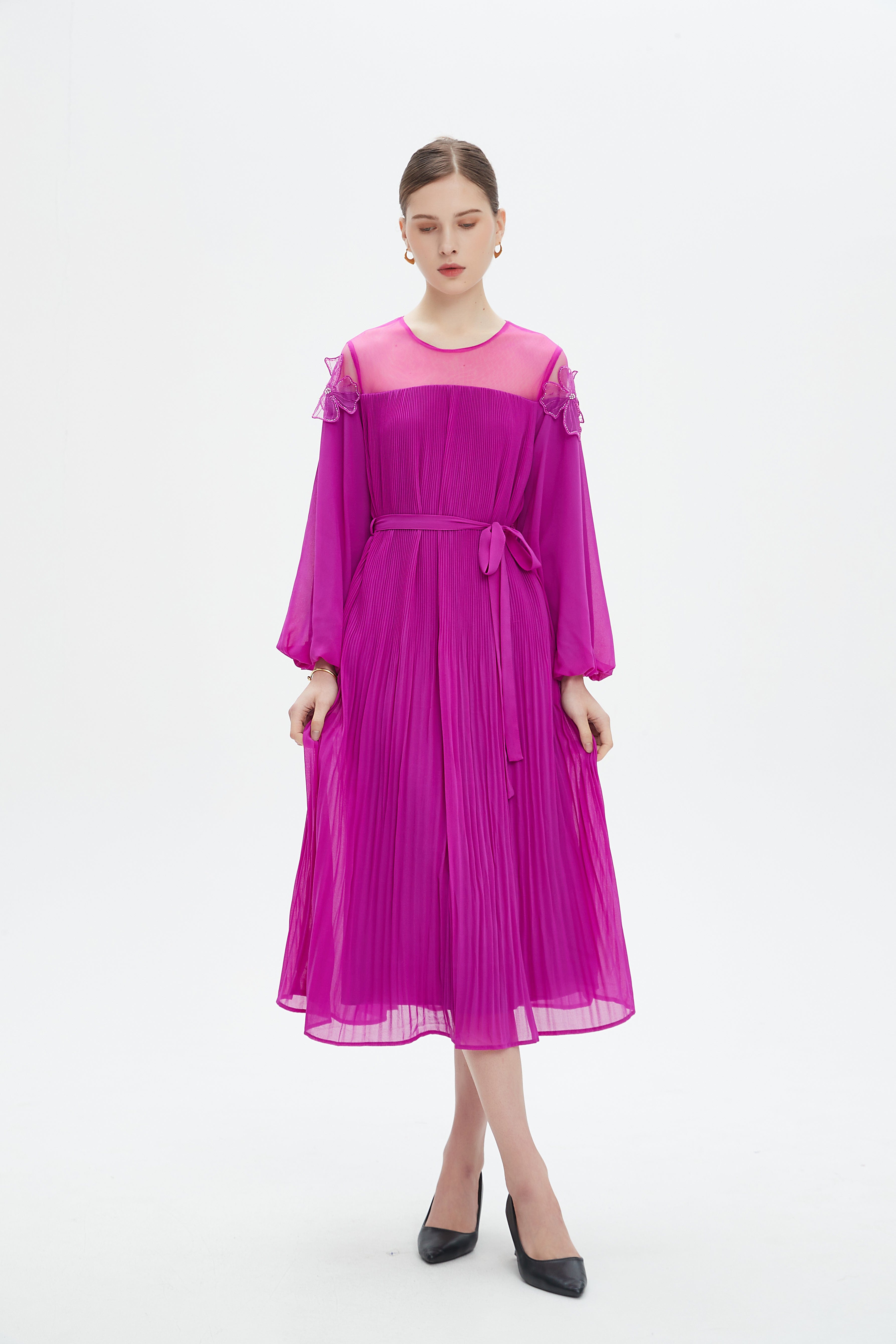 نتشي فستان ميدي بأكمام طويلة بكسرات ضيقة نسائي