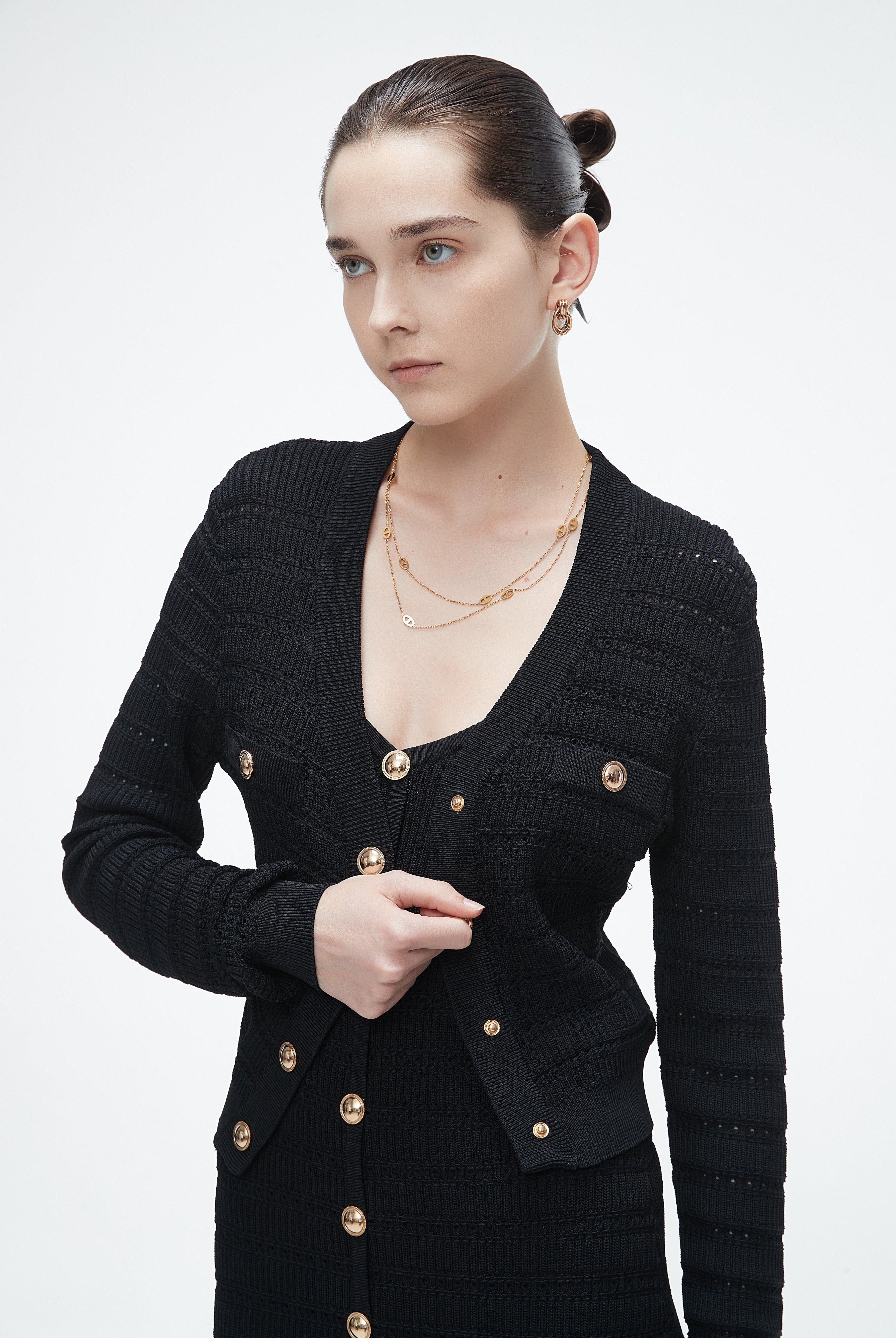 يولا بلوزة نسائية صوف بأكمام طويلة مخرمة