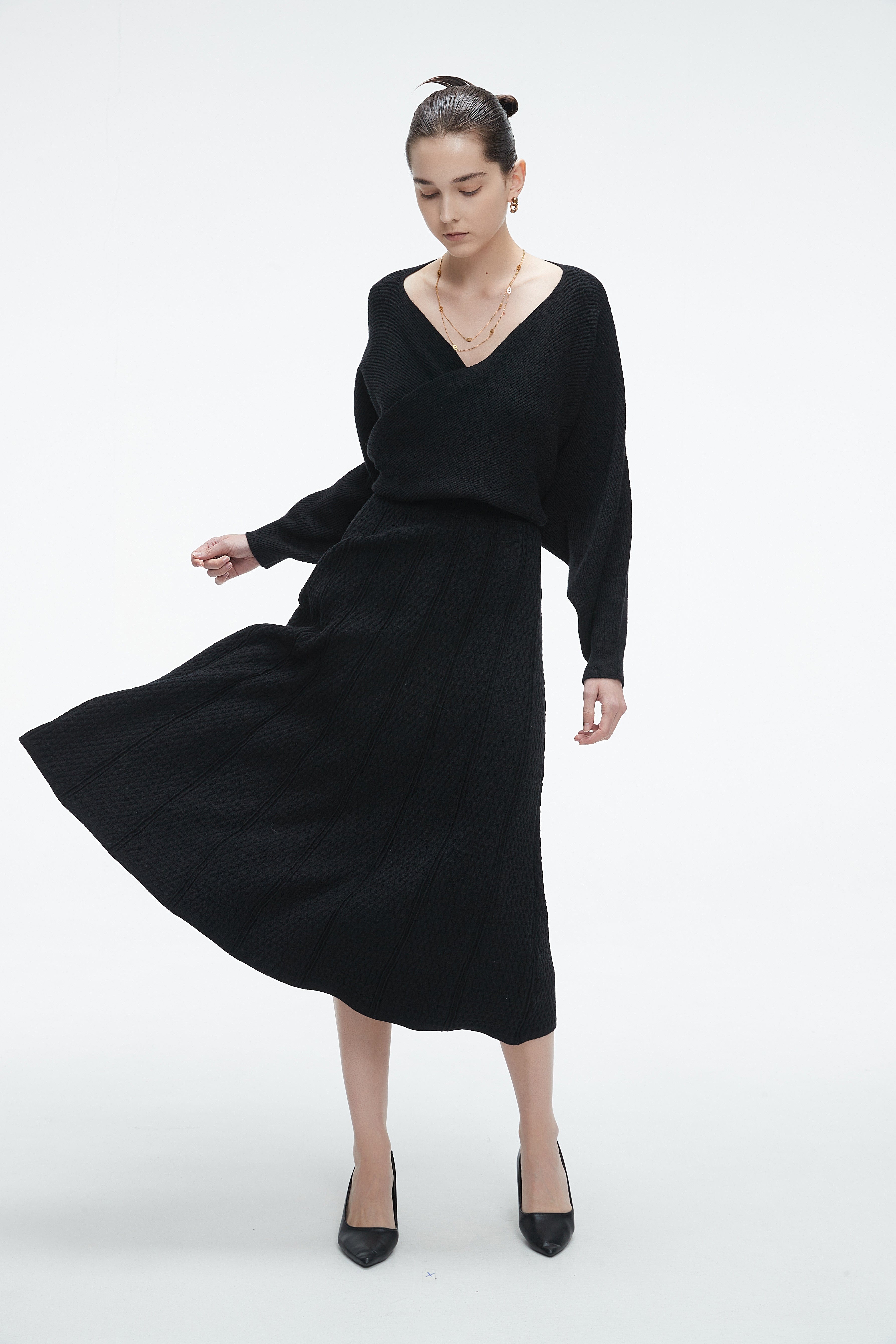 يولا بلوزة نسائية لف سادة بأكمام طويلة وفتحة من الأمام