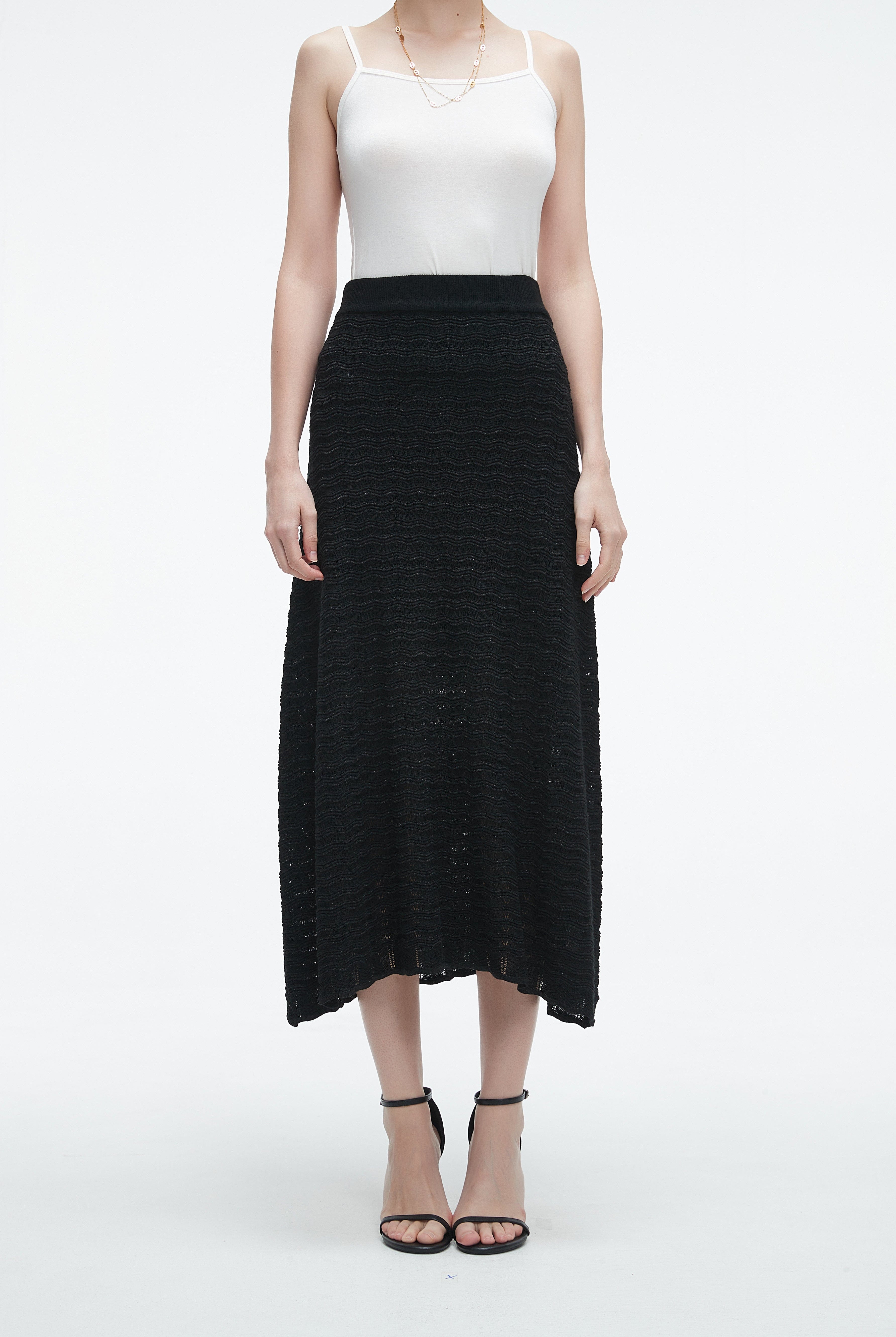 يولا تنورة نسائية ميدي سادة