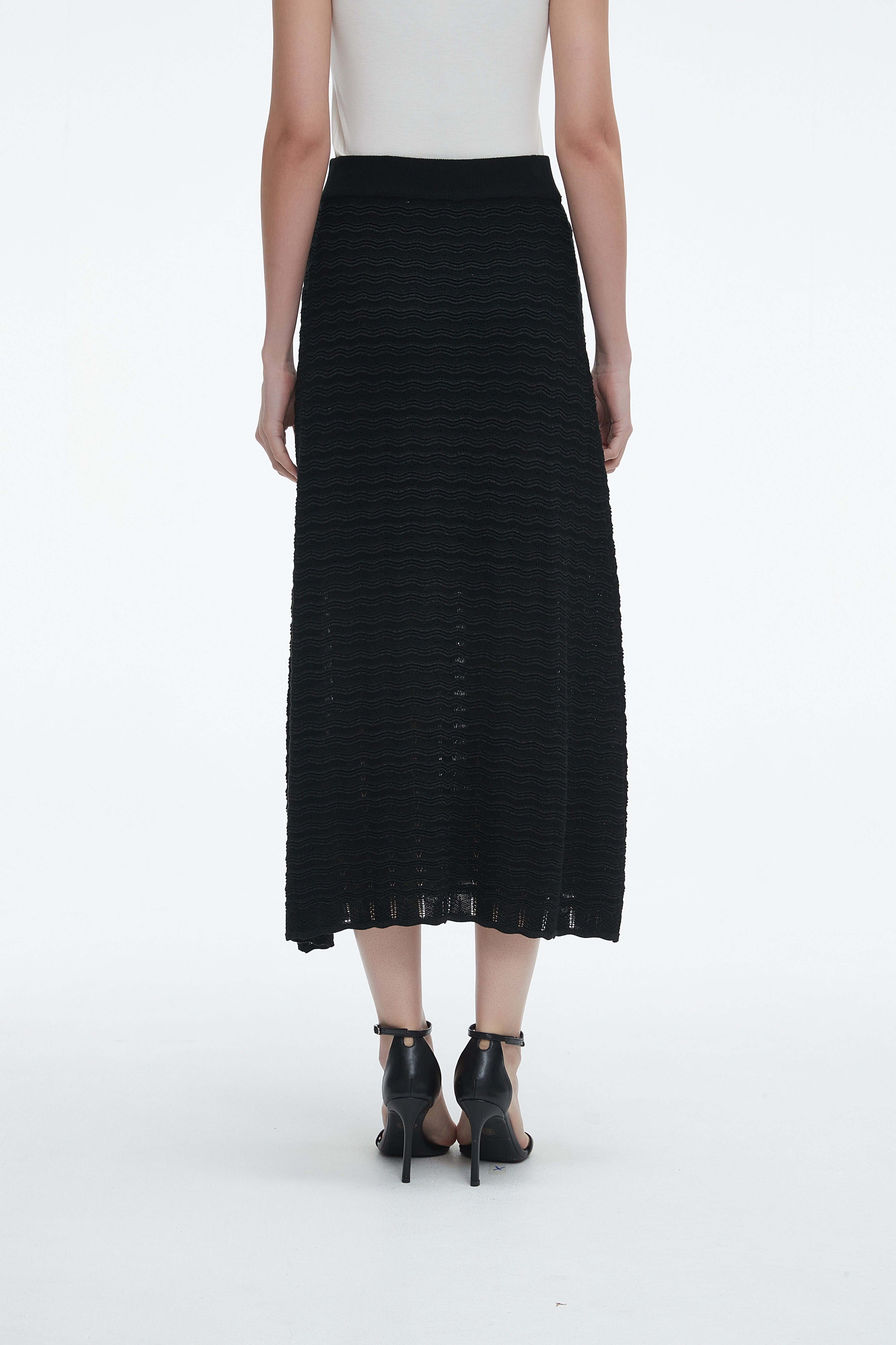 يولا تنورة نسائية ميدي سادة