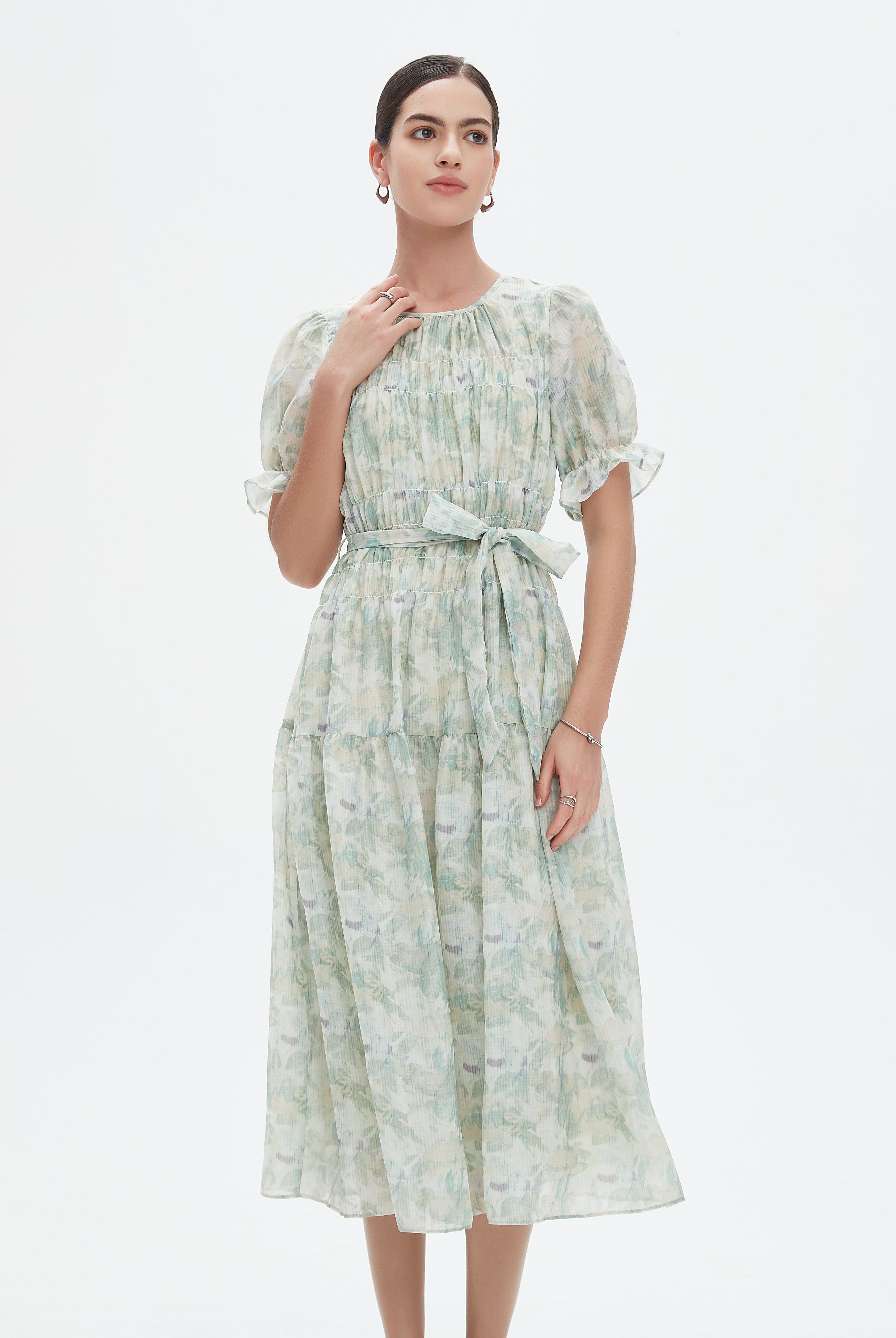 نتشي فستان ميدي بأكمام قصيرة مشجر برباط خصر