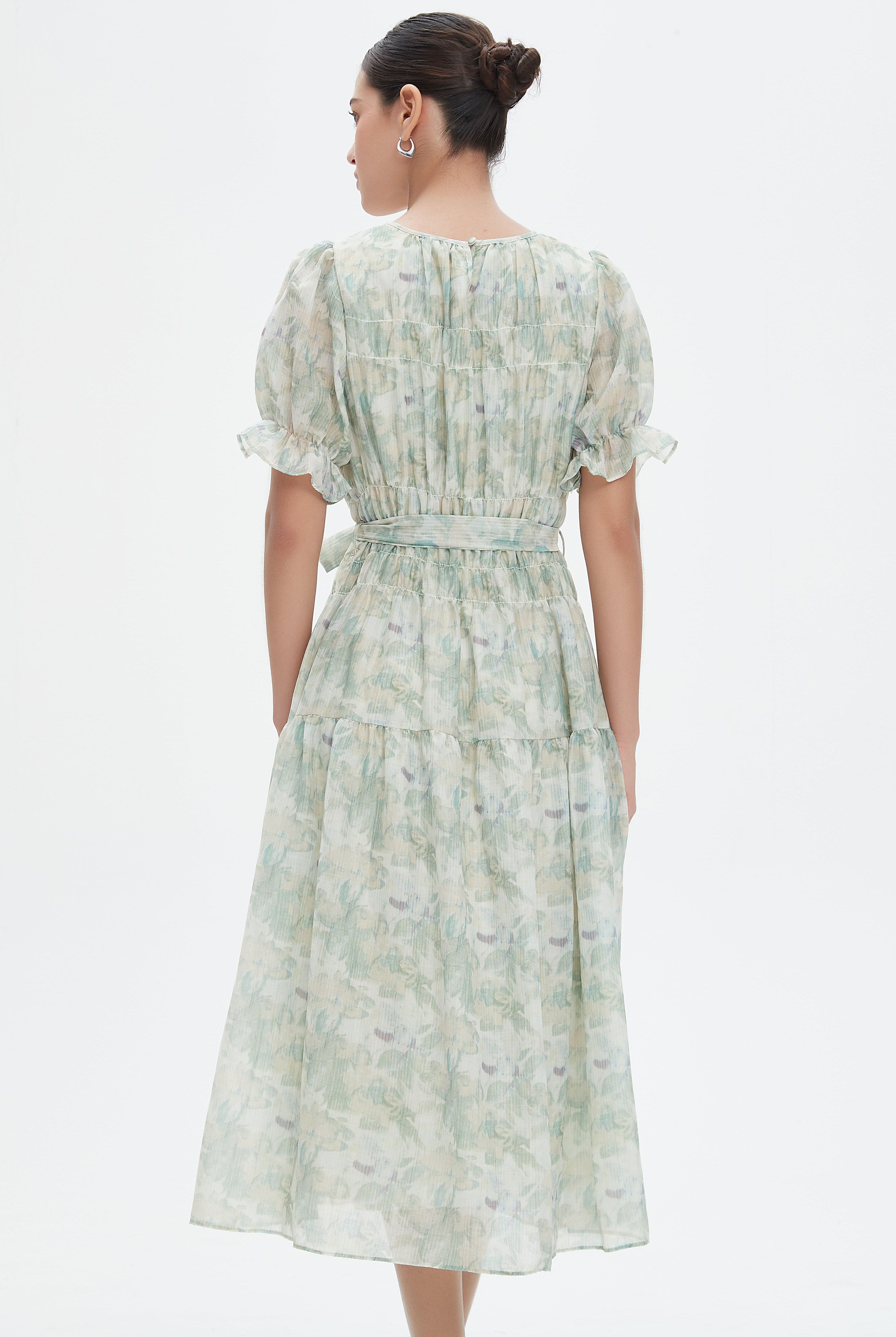 نتشي فستان ميدي بأكمام قصيرة مشجر برباط خصر