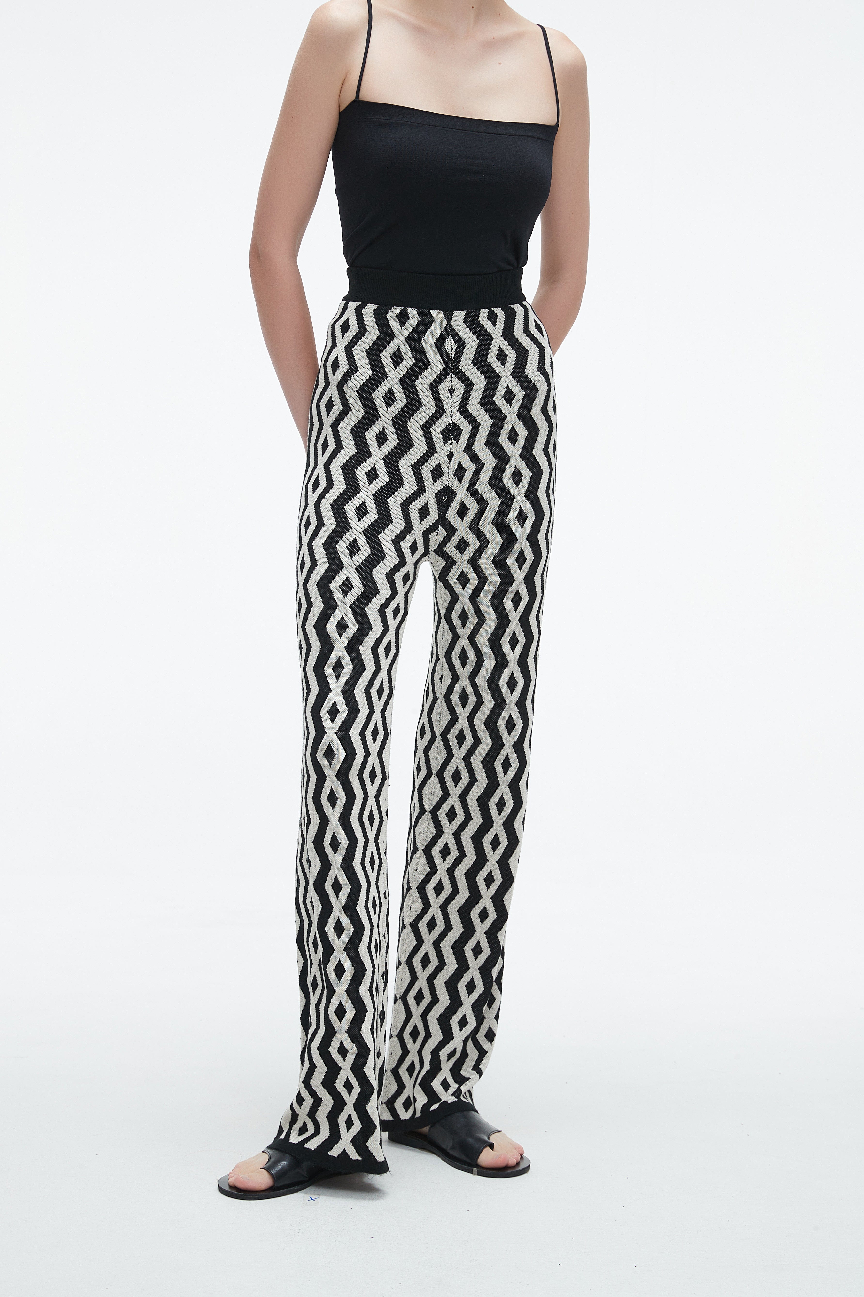 ูููุง ุจูุทููู ูุณุงุฆู ุทููู ุจุฑุฌู ูุงุณุนุฉ ู
ูููุด