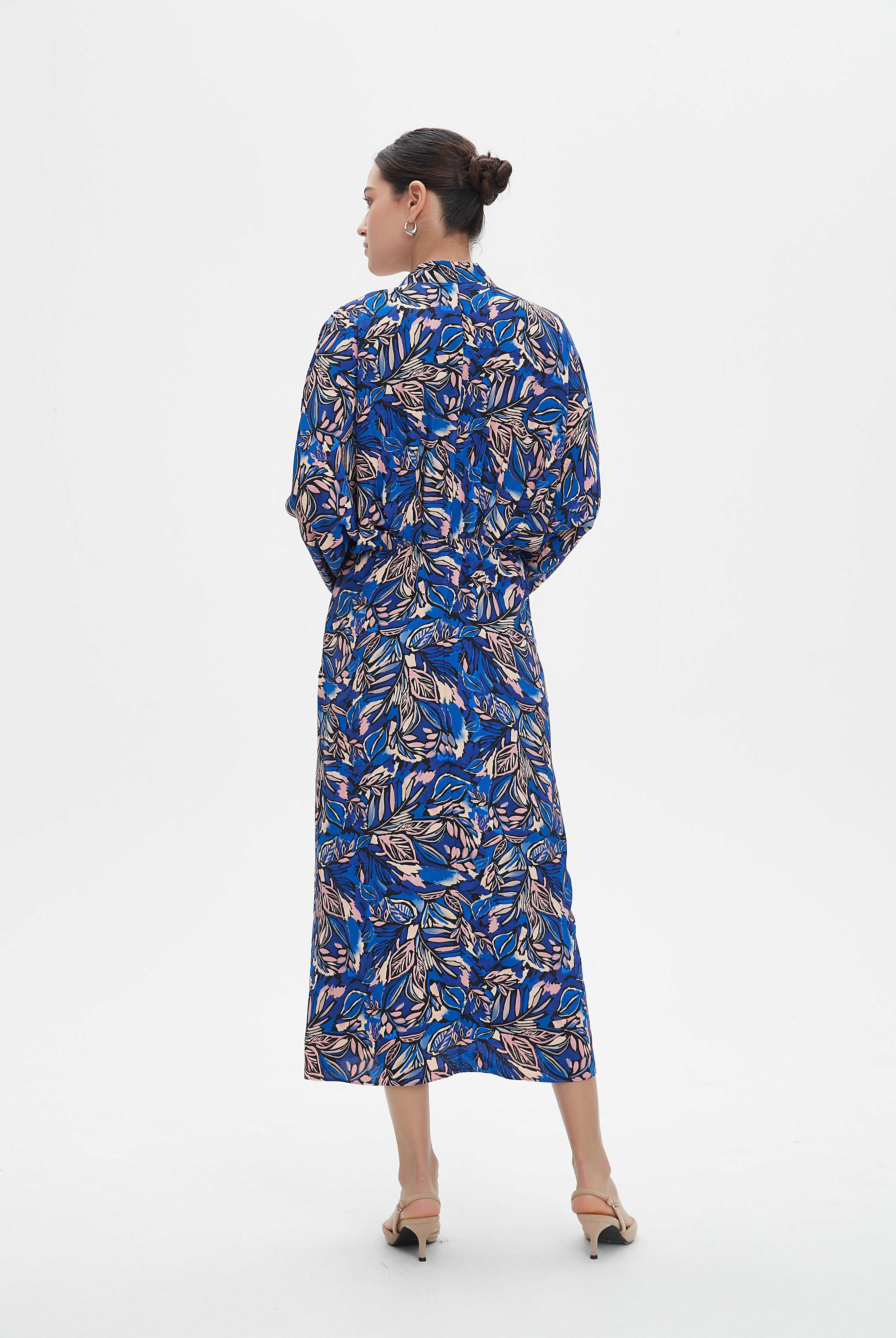 نتشي فستان ميدي بأكمام طويلة بفتحة سبعة مخصر نسائي