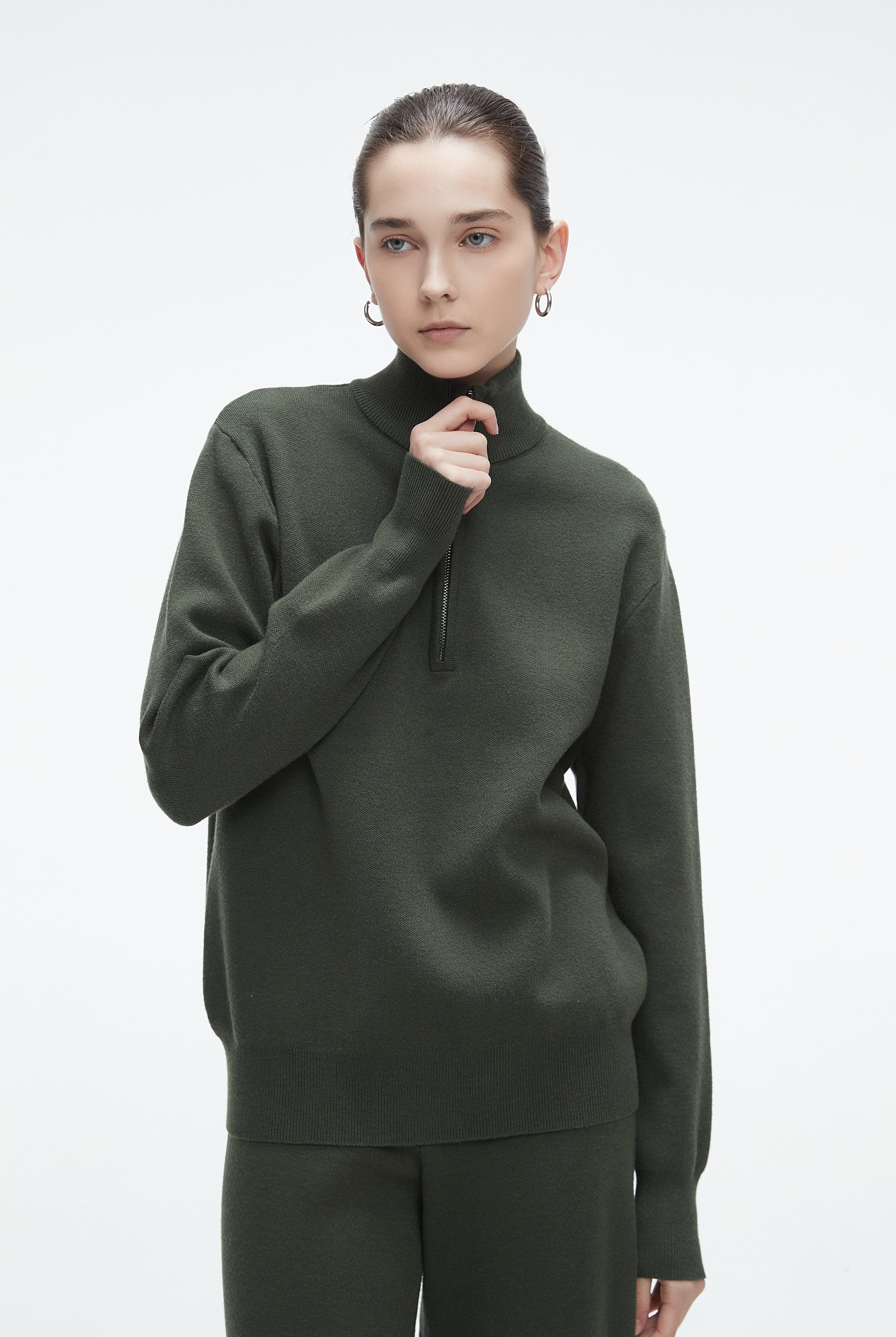 يولا بلوزة نسائية سادة شتوي بياقة طويلة وسحاب من الأمام مع أكمام طويلة