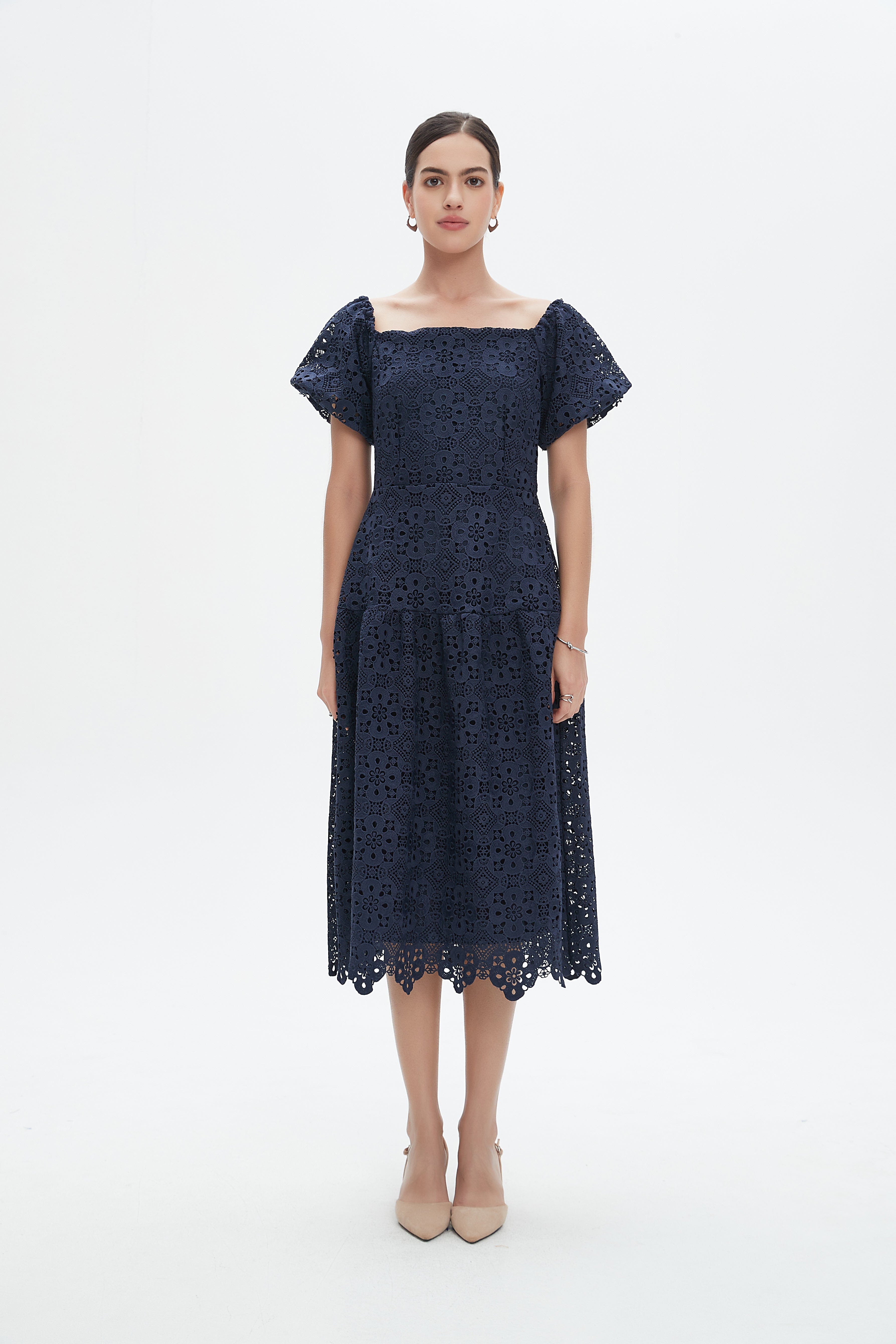 نتشي فستان ميدي مورد كم قصير بف نسائي