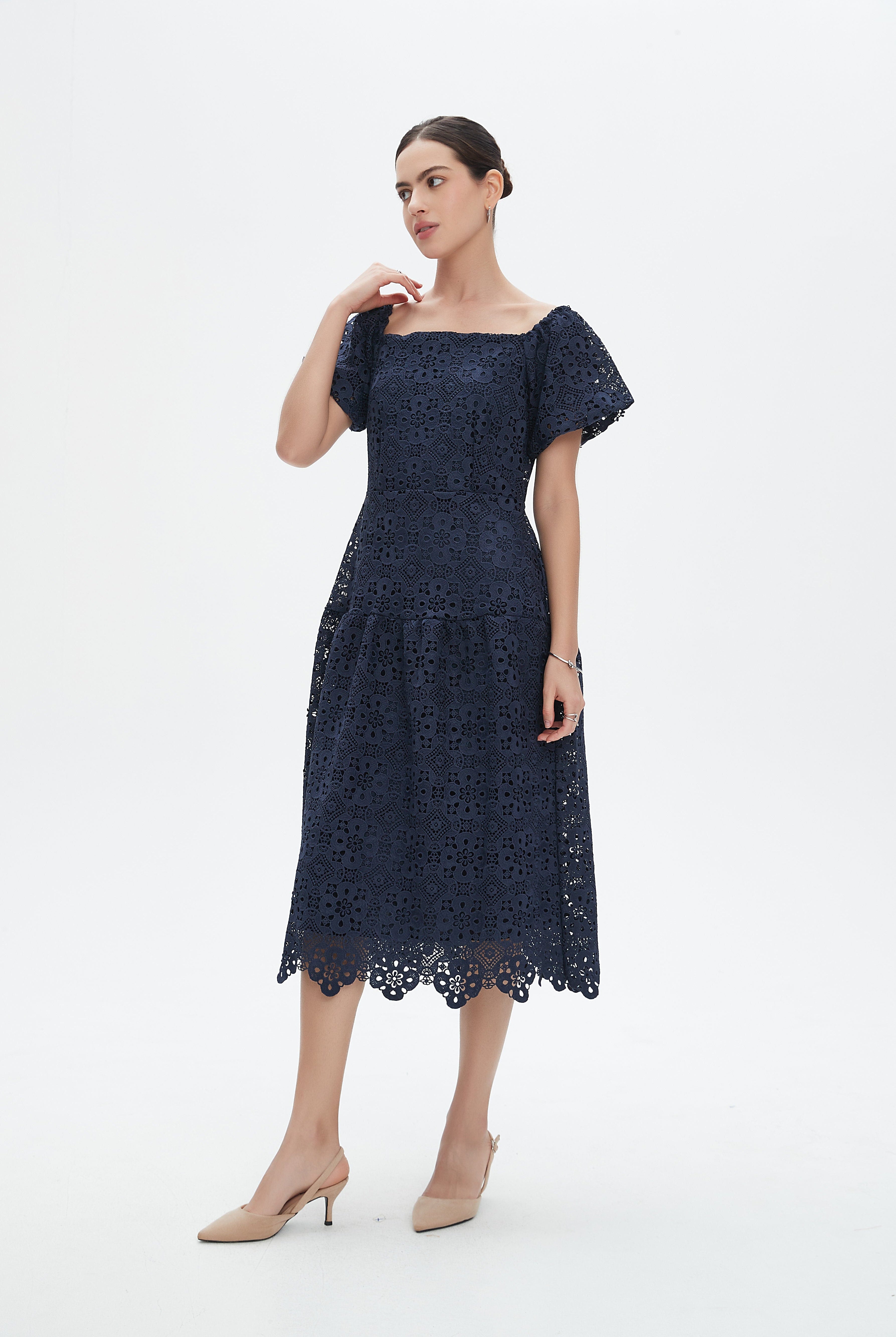 نتشي فستان ميدي مورد كم قصير بف نسائي