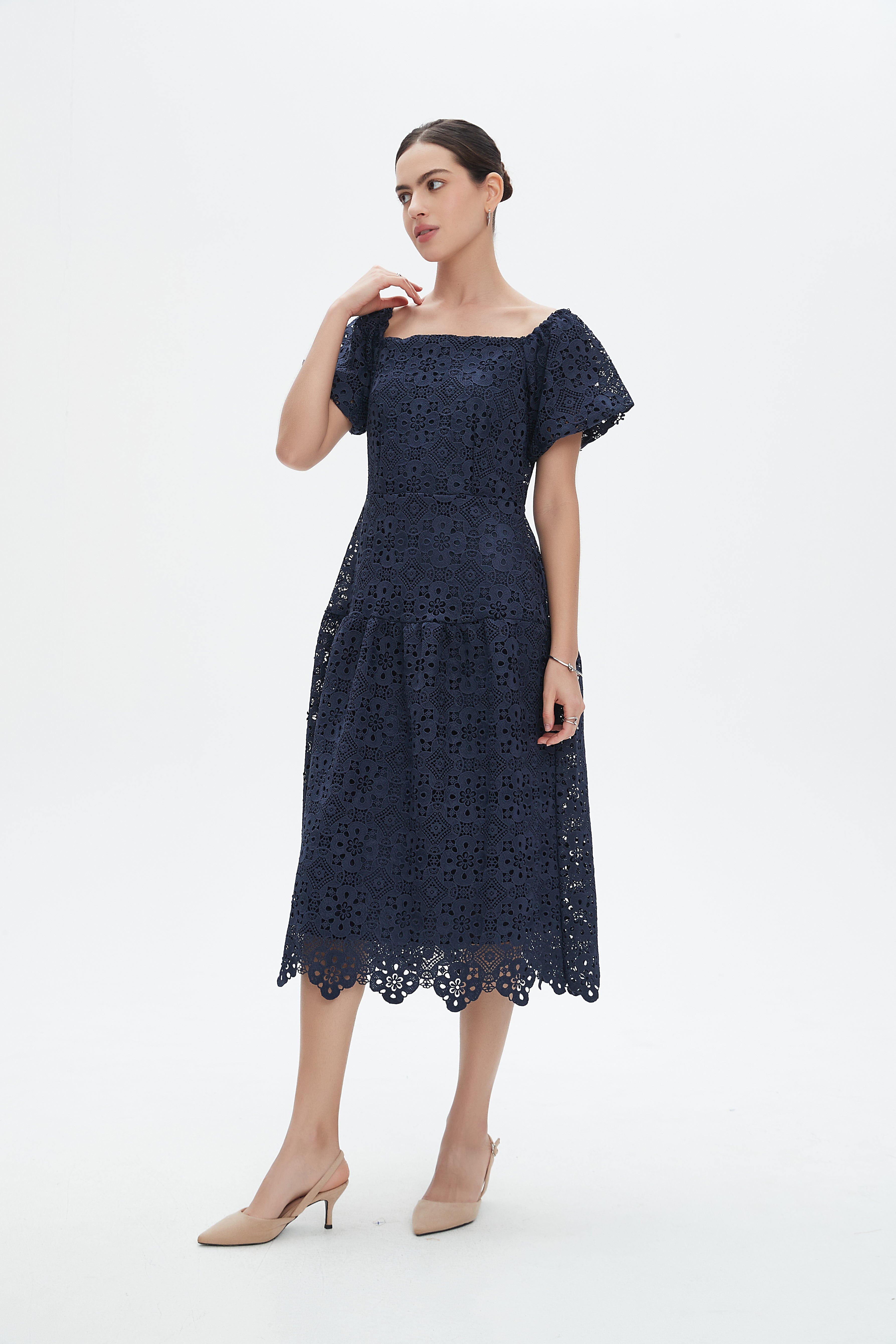 نتشي فستان ميدي مورد كم قصير بف نسائي