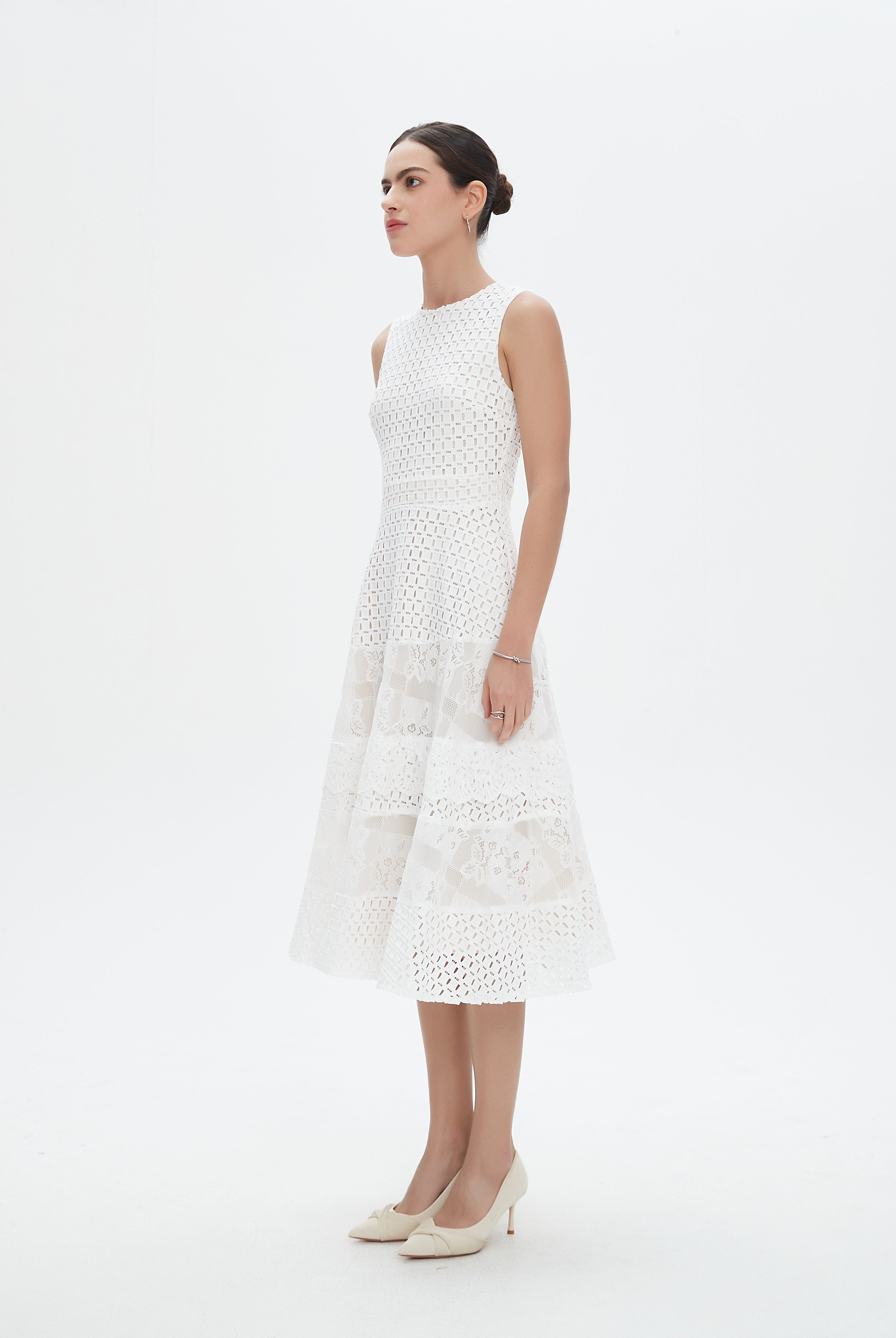 نتشي فستان ميدي بلا أكمام منفوش نسائي