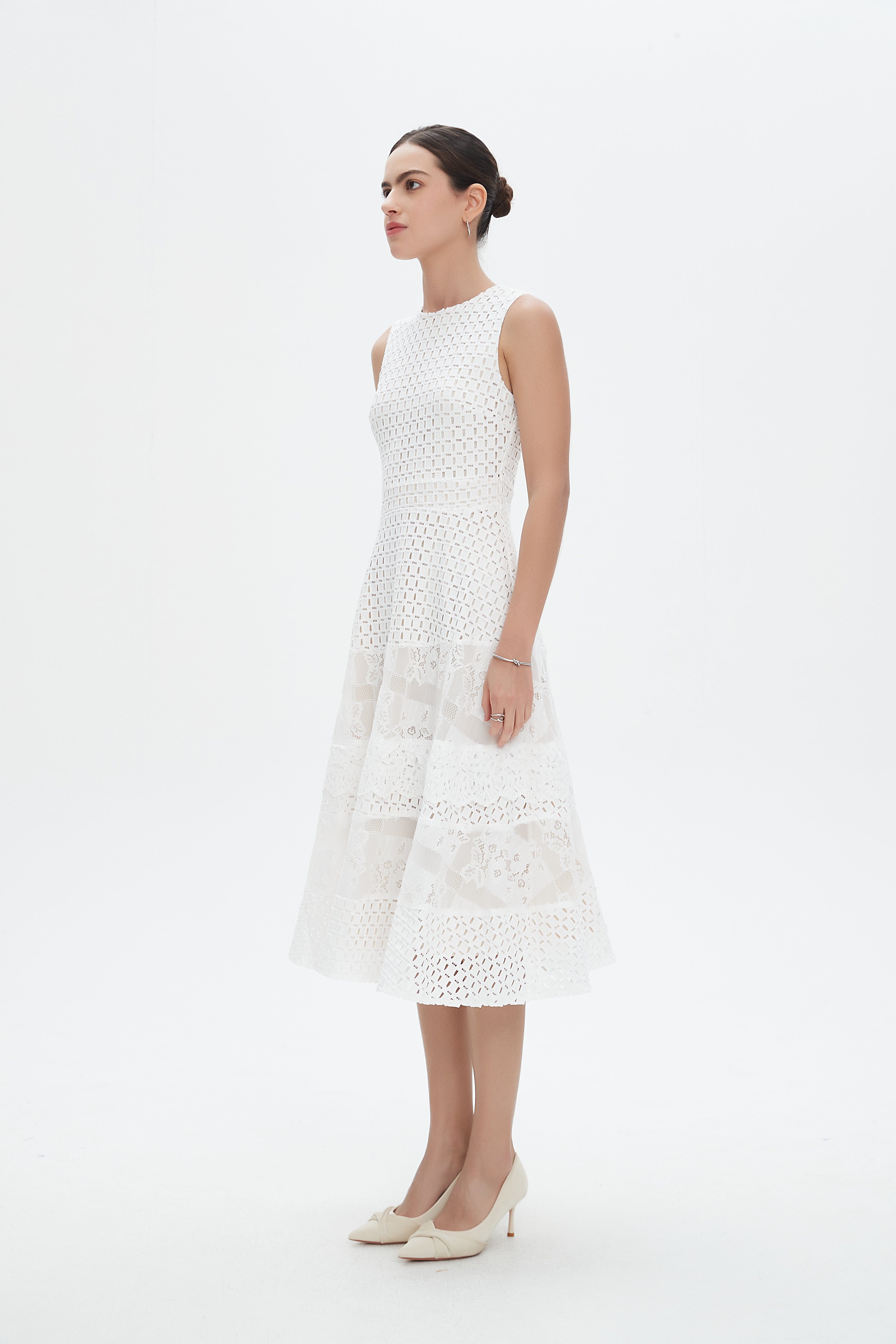 ูุชุดู ูุณุชุงู ู
ูุฏู ุจูุง ุฃูู
ุงู
ู
ูููุด ูุณุงุฆู