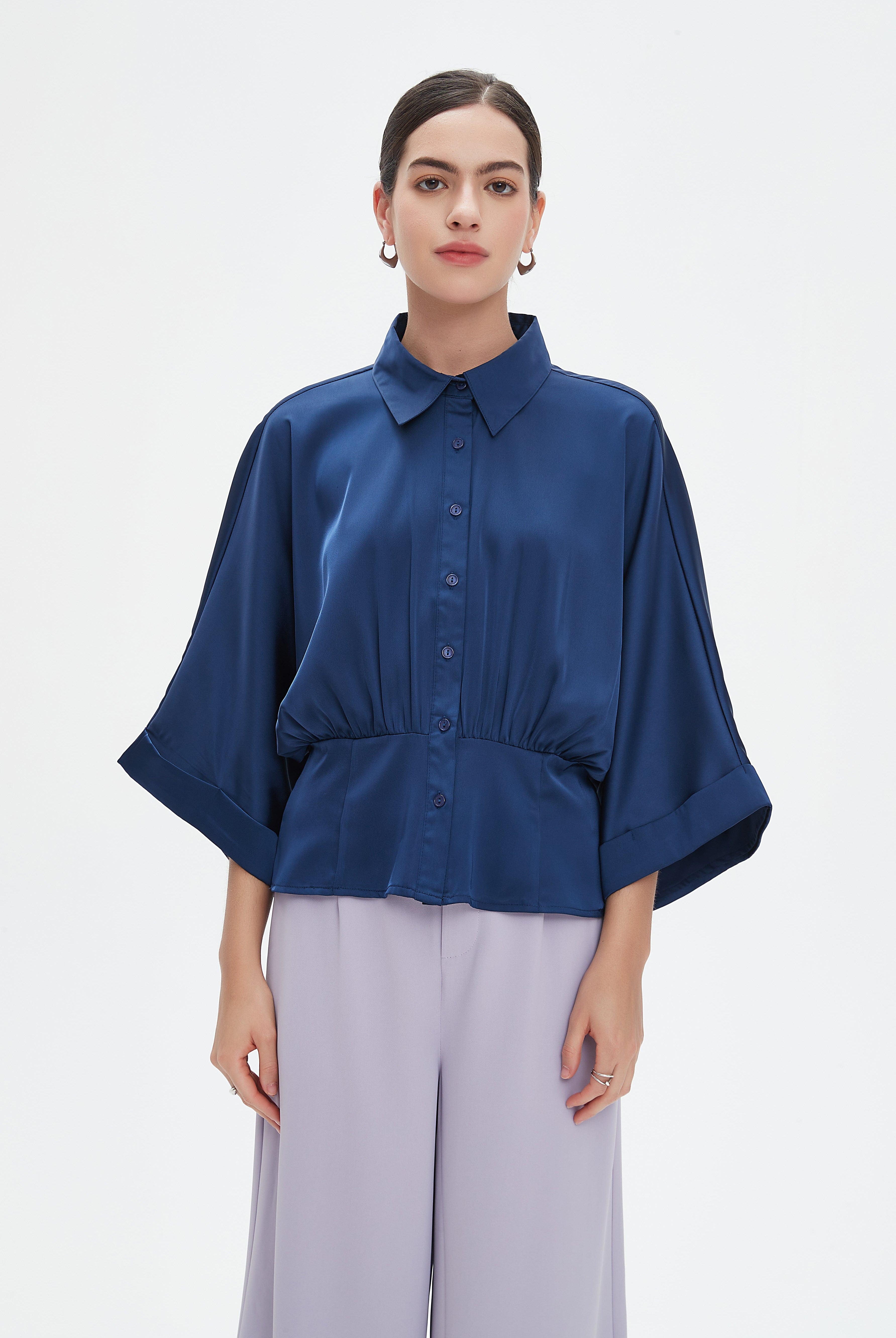 نتشي قميص بأكمام 3/4 سادة بأزرار أمامية نسائي