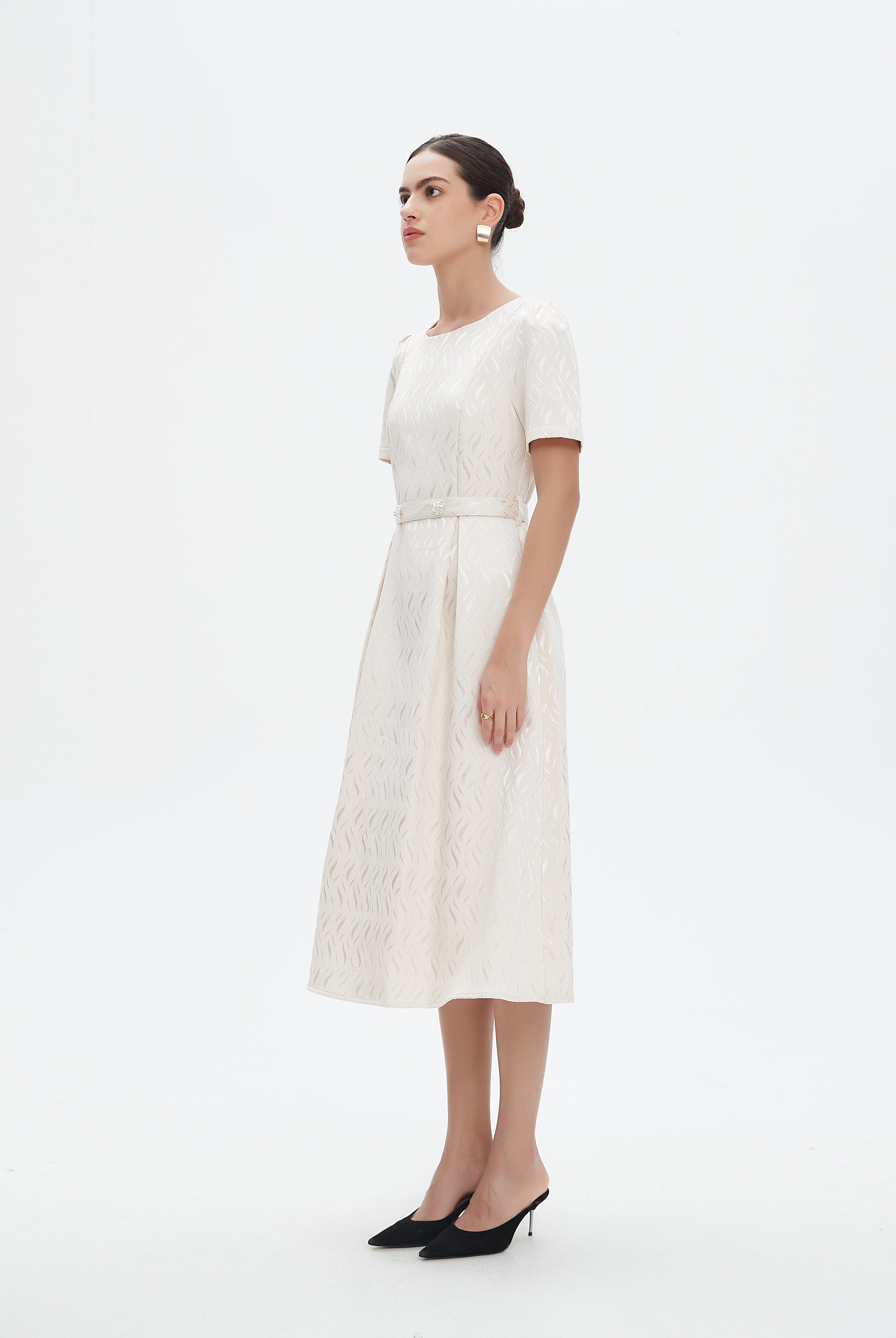 نتشي فستان سهرة ميدي مخصر كلوش من أسفل كم قصير نسائي