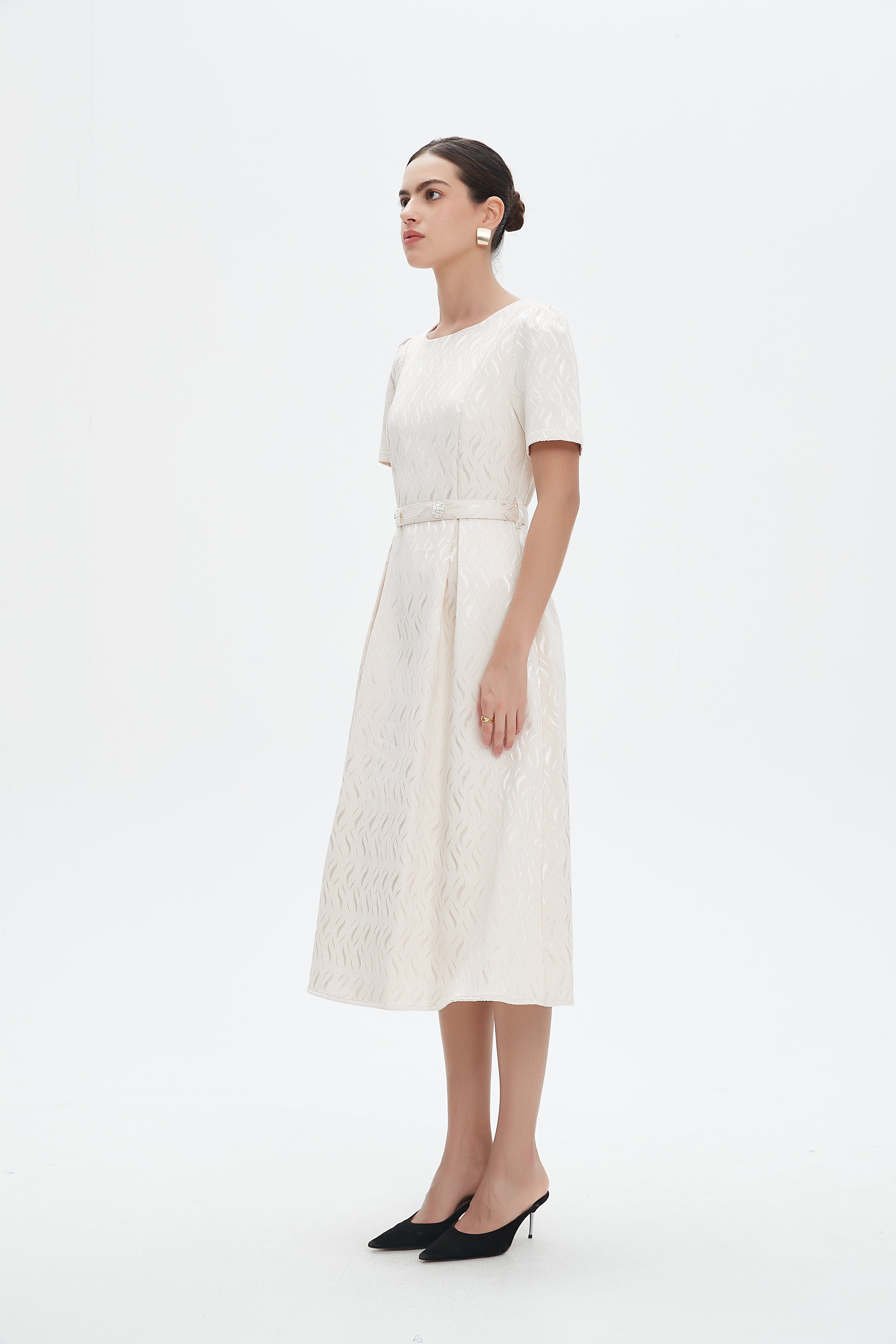 نتشي فستان سهرة ميدي مخصر كلوش من أسفل كم قصير نسائي