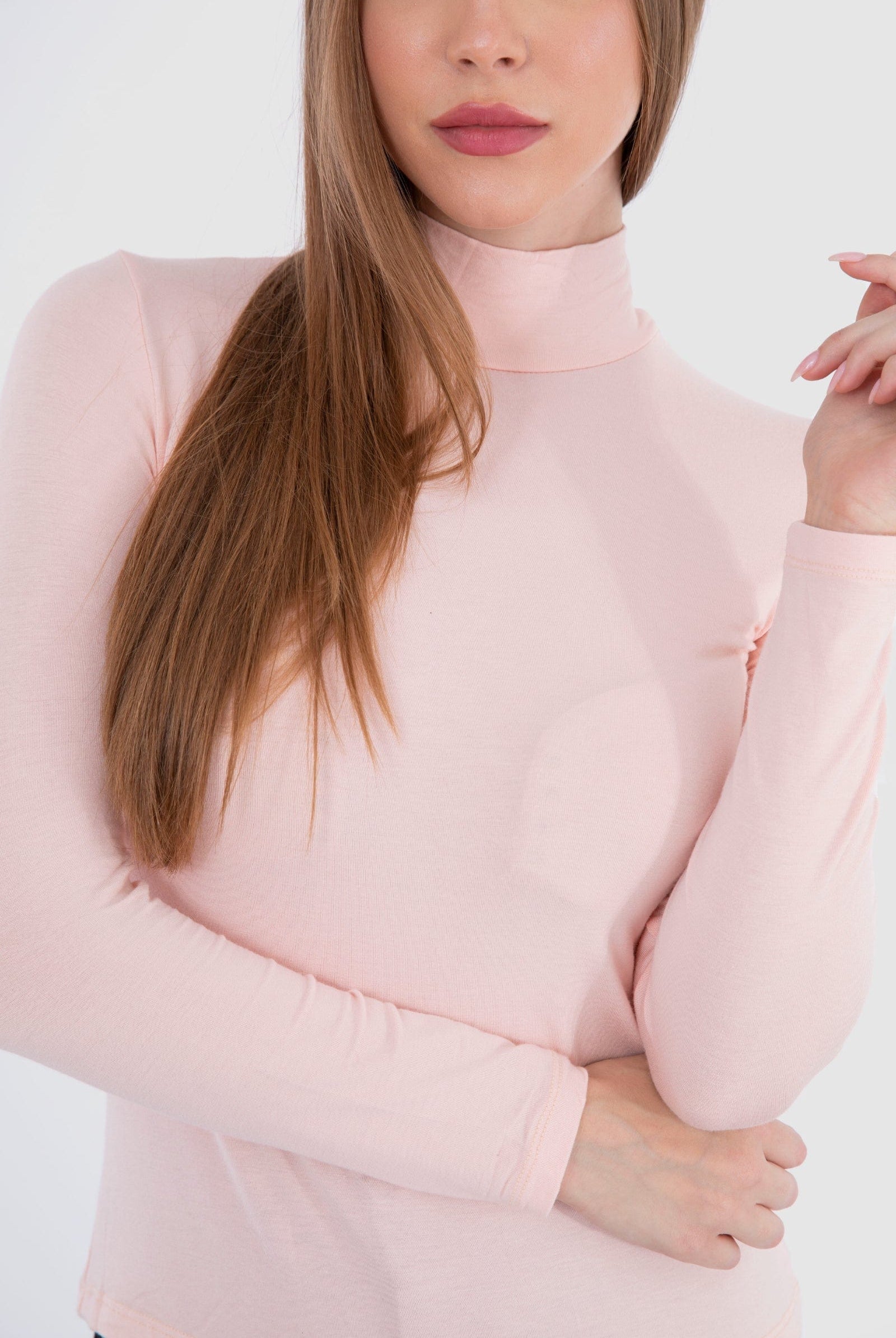 كارينا بلوزه ضيقة طويلة الأكمام بياقة عالية