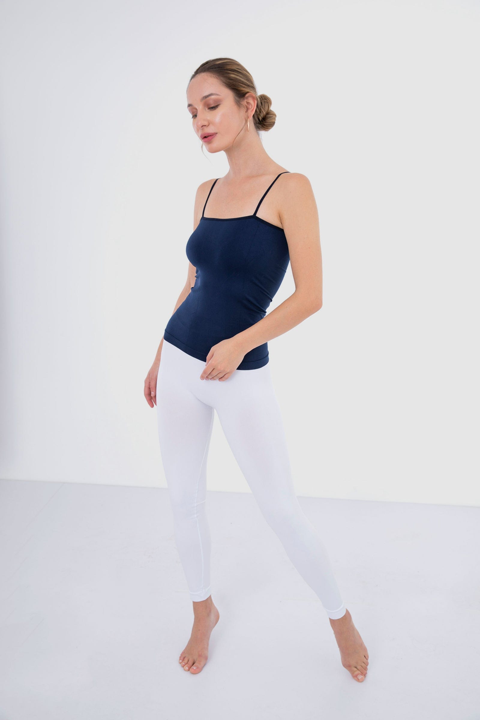 كارينا ليقنز ضيق سادة مايكروفايبر