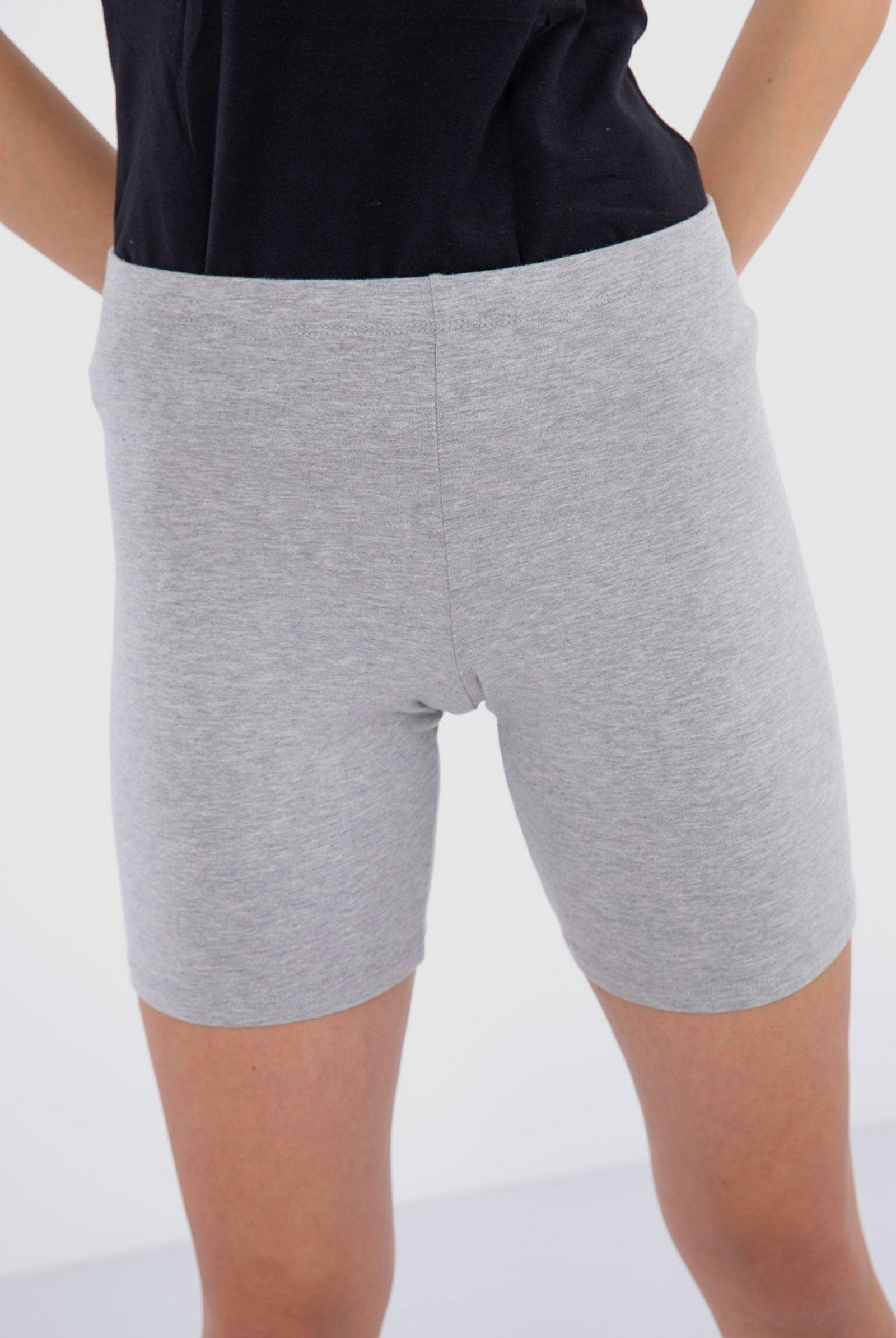 كارينا شورت ضيق ليقنز قصير من القطن